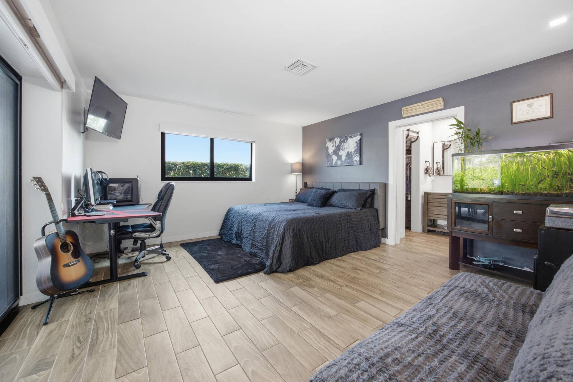 2380 SE 8TH Street, Pompano Beach, FL 33062 24-IMG_8652