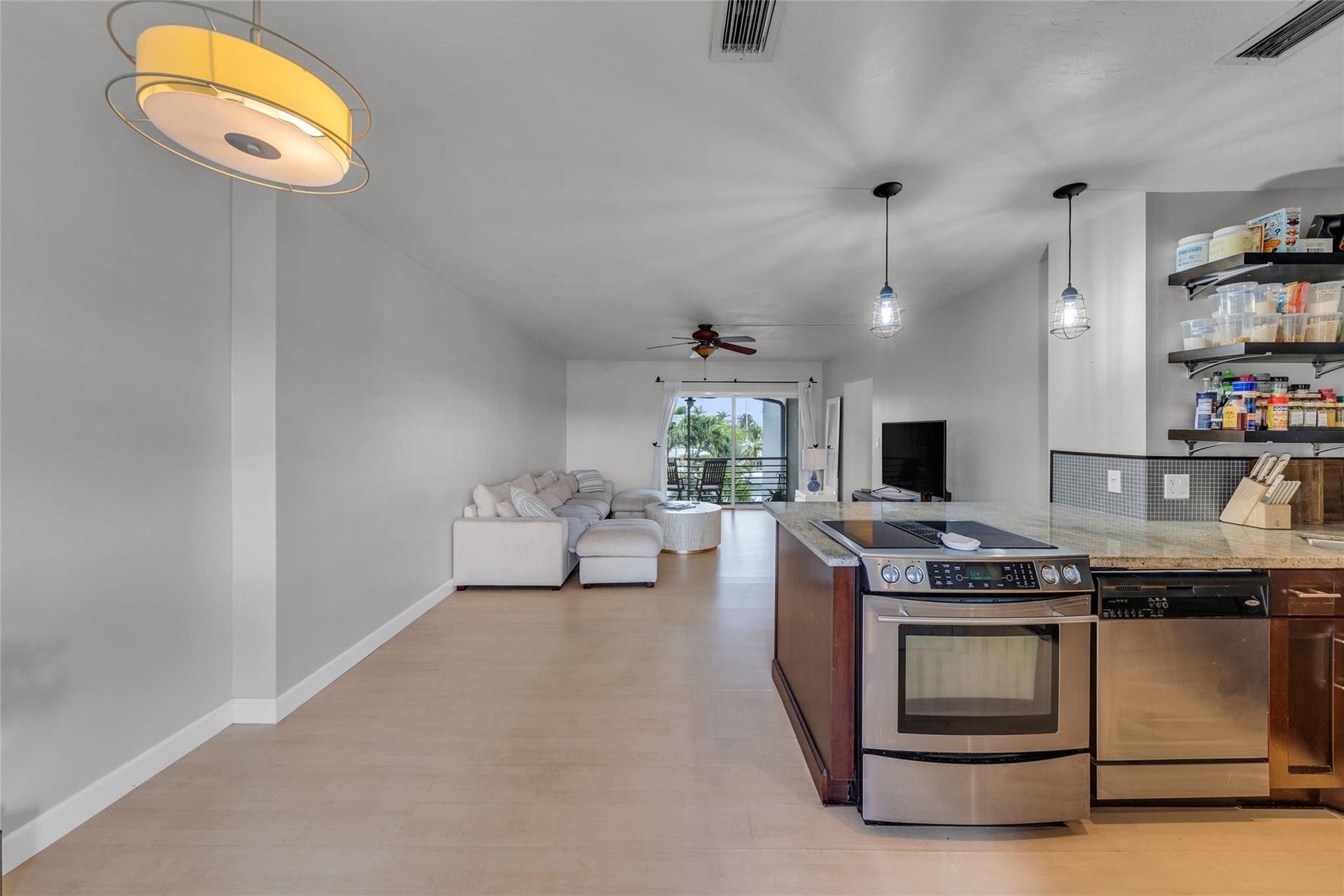 1535 SE 15TH Street, #305, Fort Lauderdale, FL 33316 Photo 5