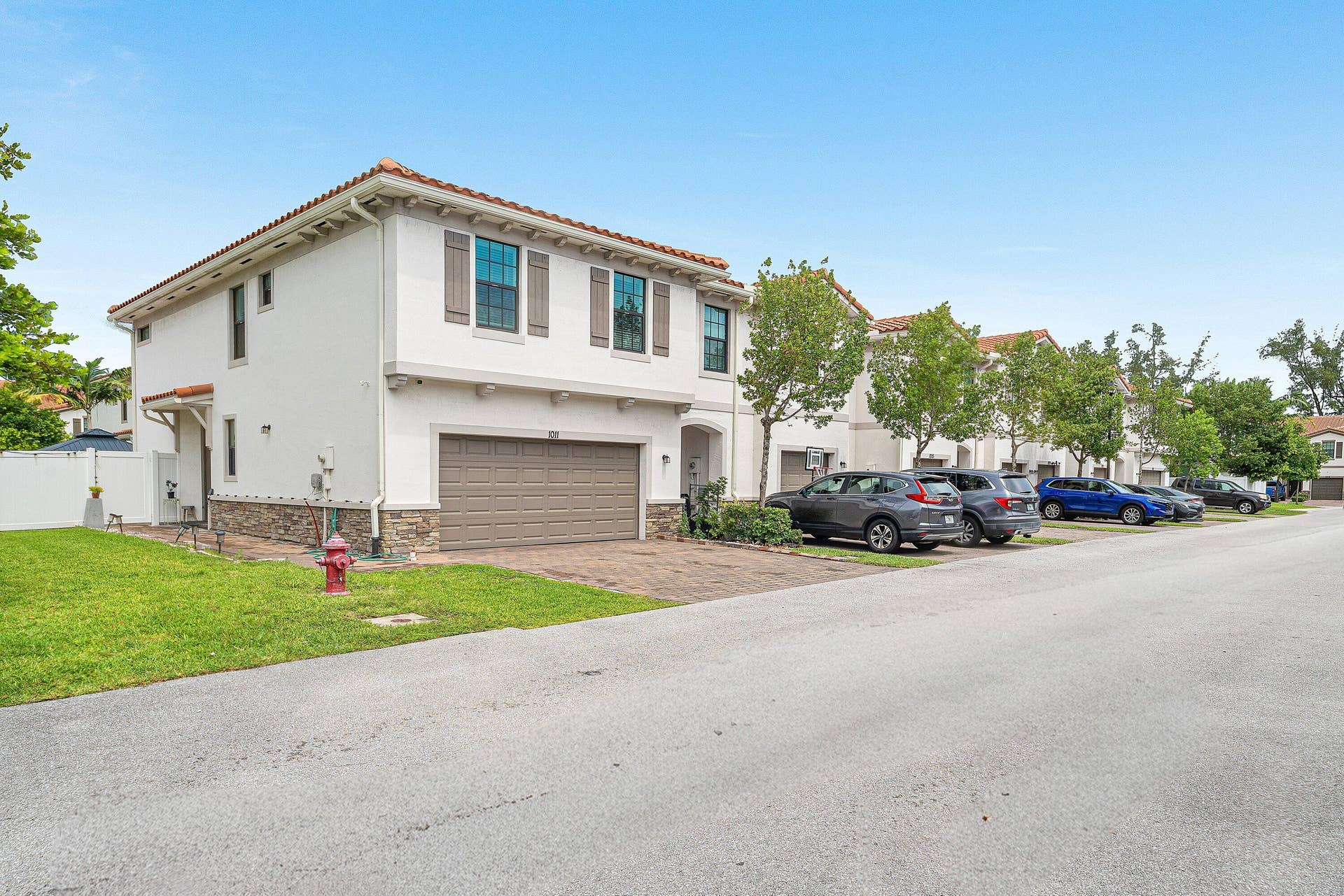 1011 WILLOW Place, Riviera Beach, FL 33410 Front View