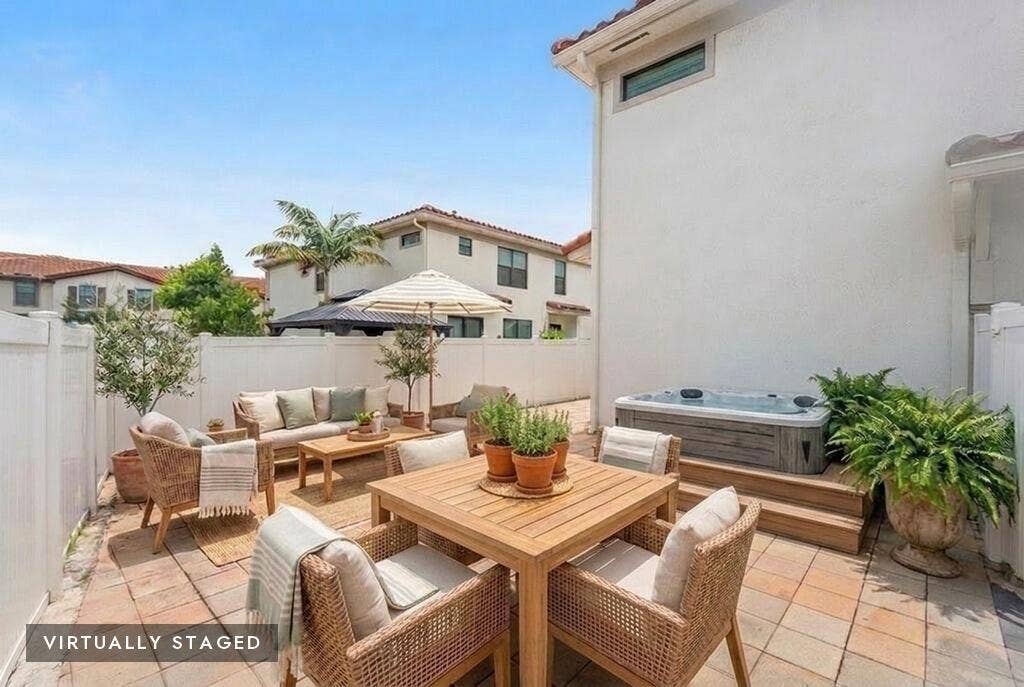 1011 WILLOW Place, Riviera Beach, FL 33410 Virtual Patio