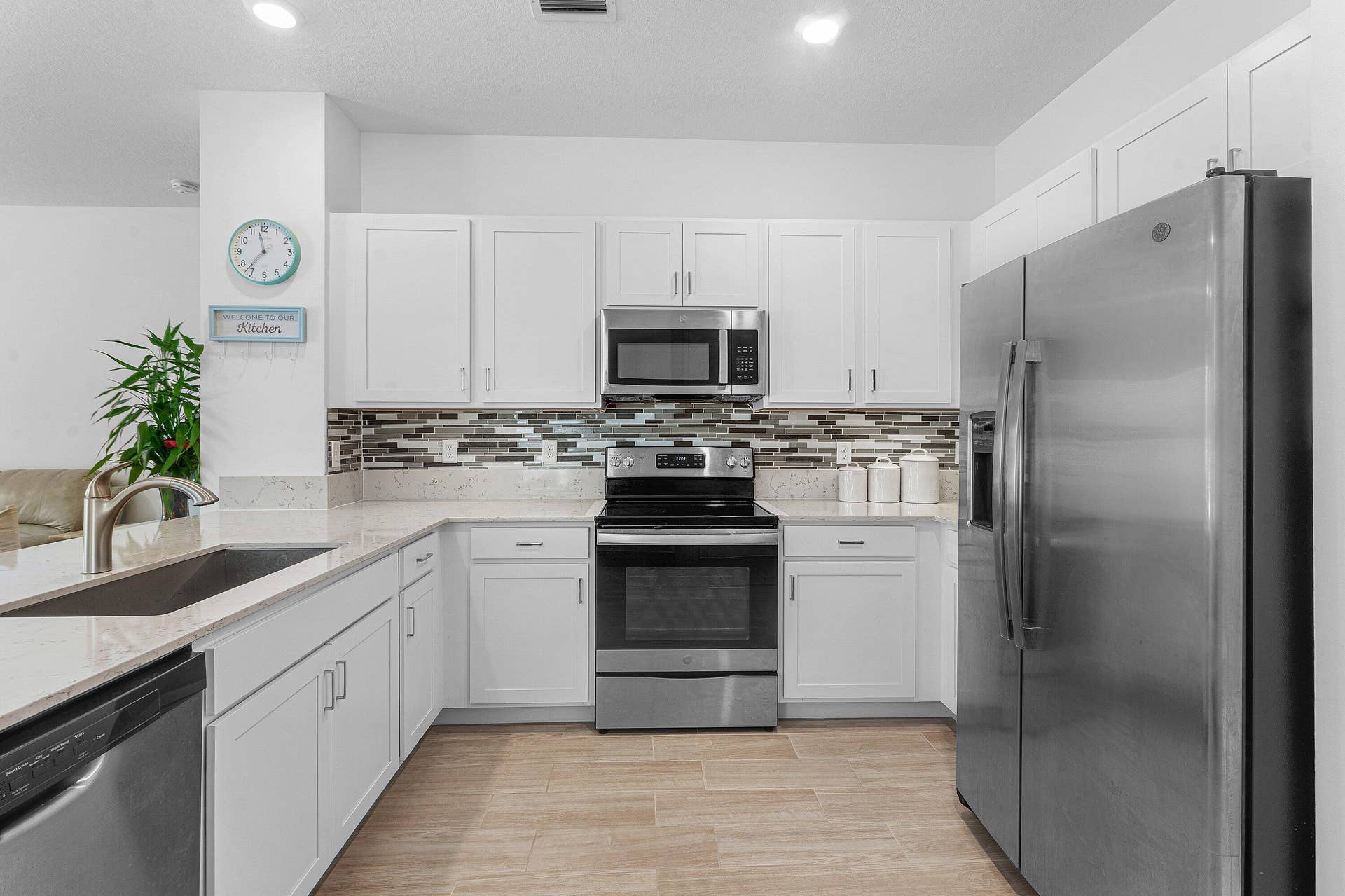 1011 WILLOW Place, Riviera Beach, FL 33410 Kitchen with SS Appliances