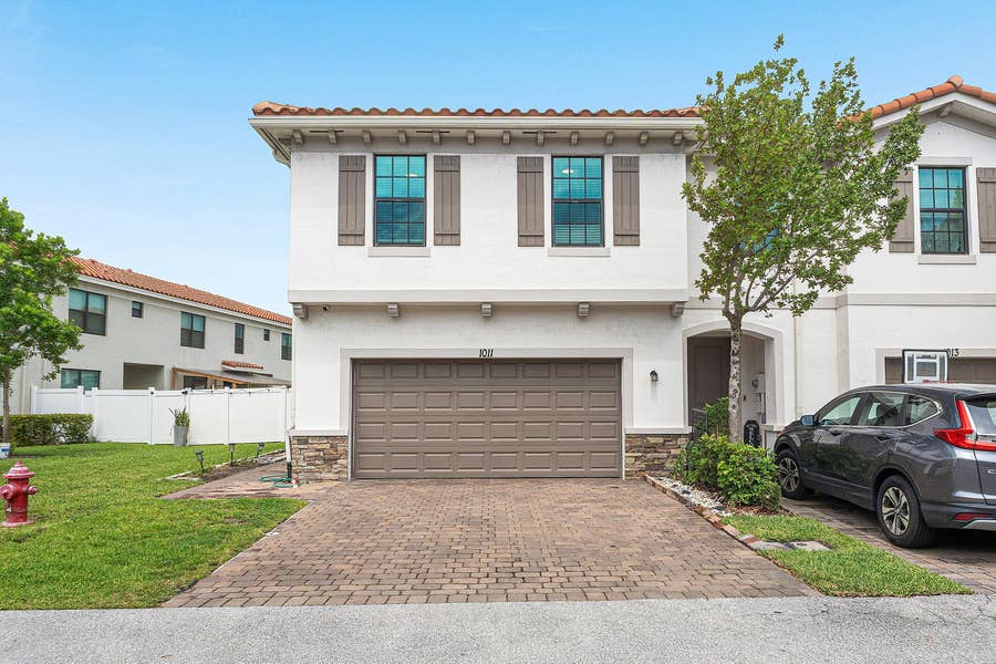 Property photo for 1011 WILLOW Place, Riviera Beach, FL