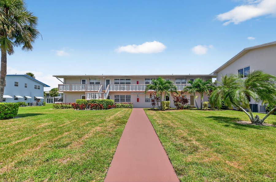 Property photo for 162 EASTHAMPTON G, West Palm Beach, FL