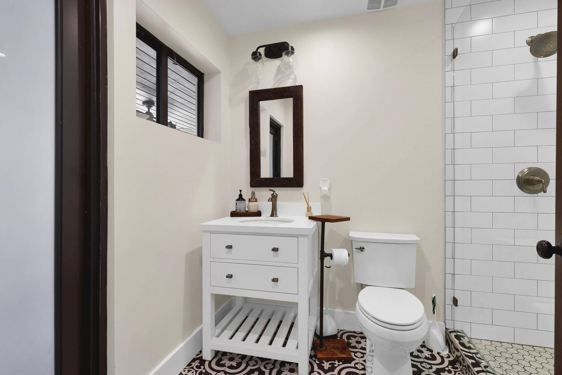 Bathroom #4 (Cabana Bath)