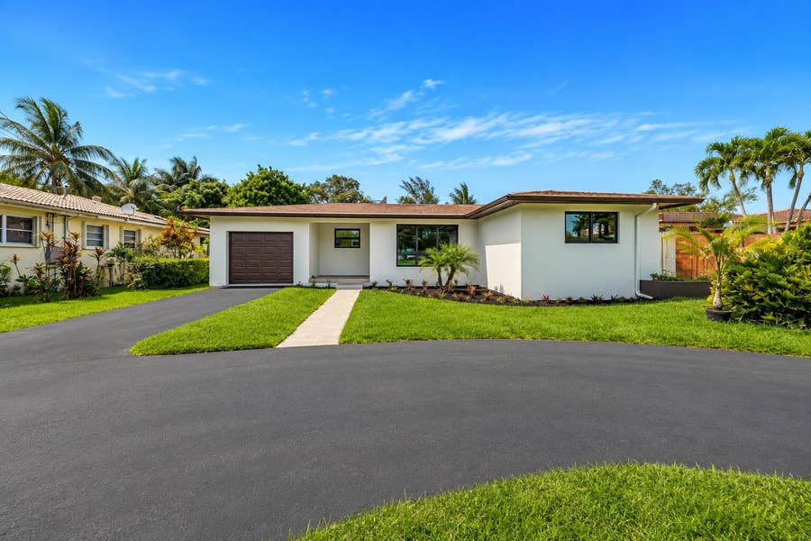 Property photo for 127 Calle Largo Drive, Hollywood, FL