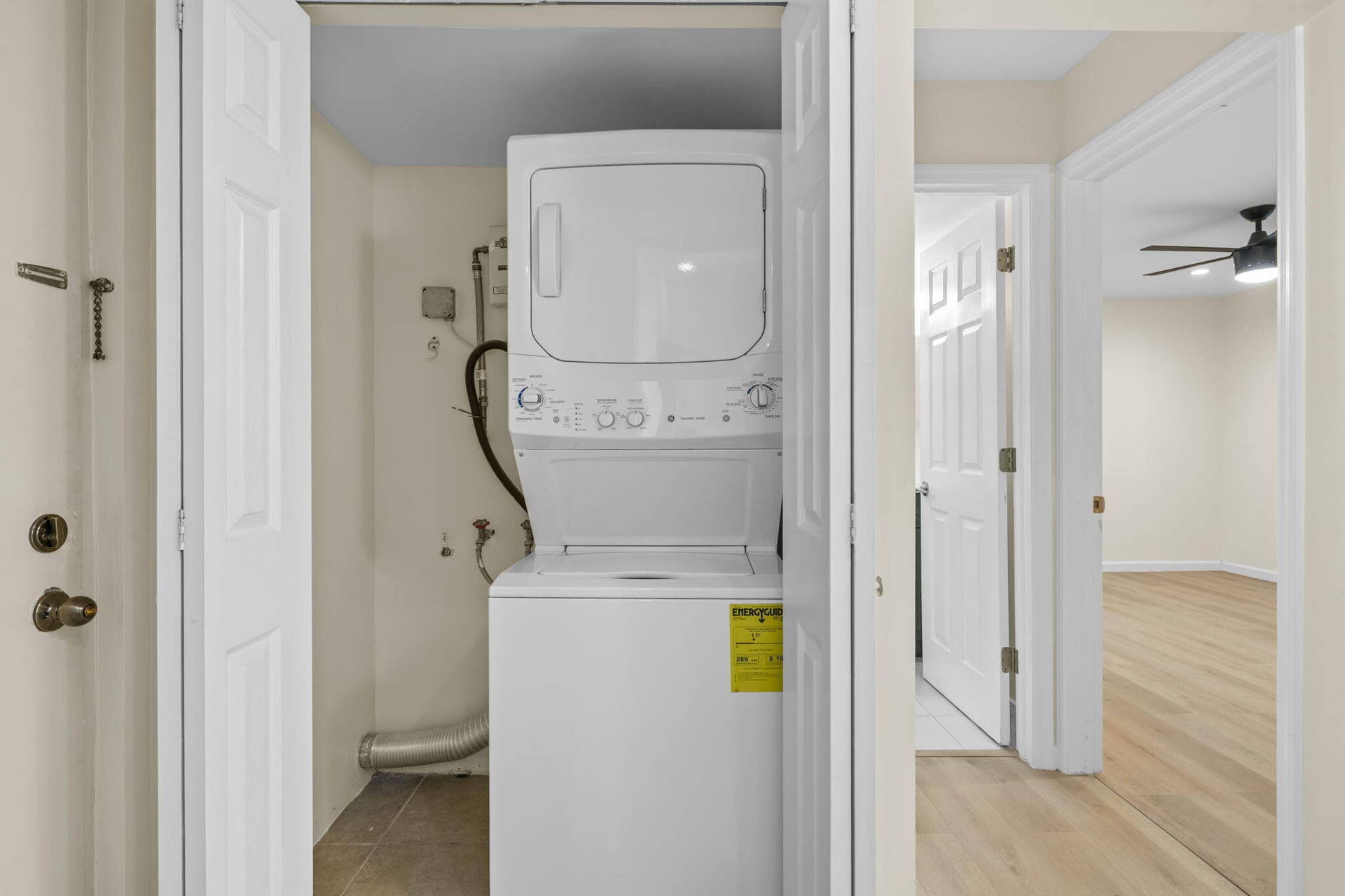 830 SW 9th Street Circle, #204, Boca Raton, FL 33486 Laundry Closet
