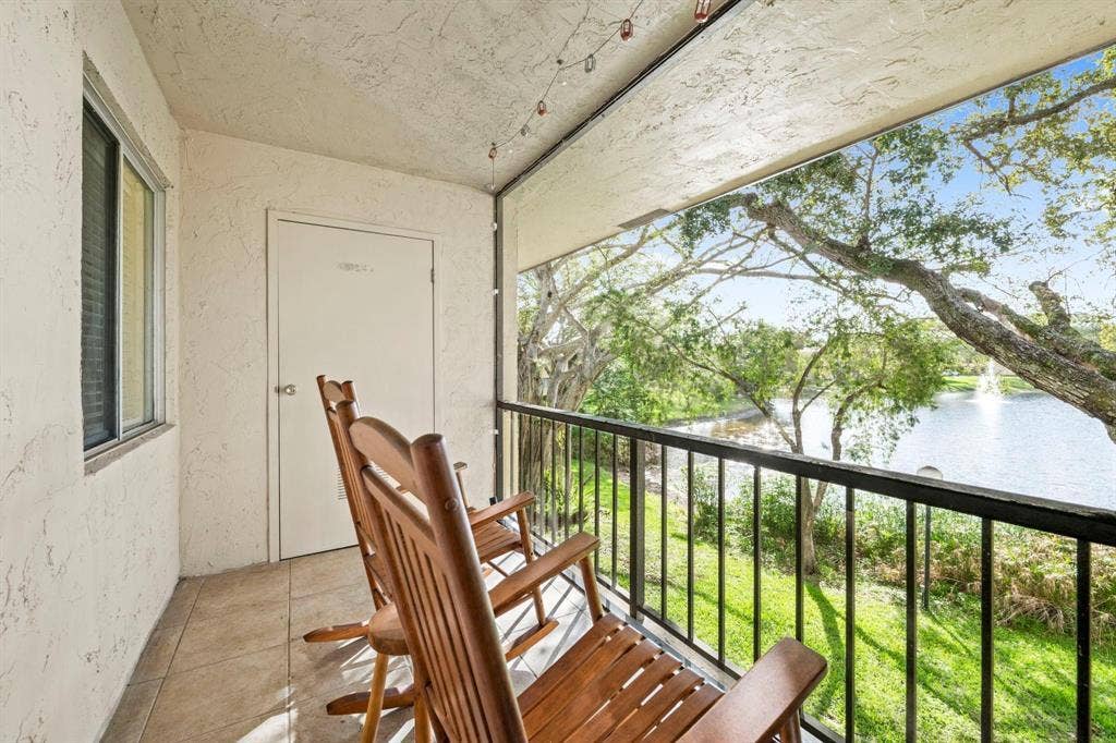 830 SW 9th Street Circle, #204, Boca Raton, FL 33486 Lifestyle