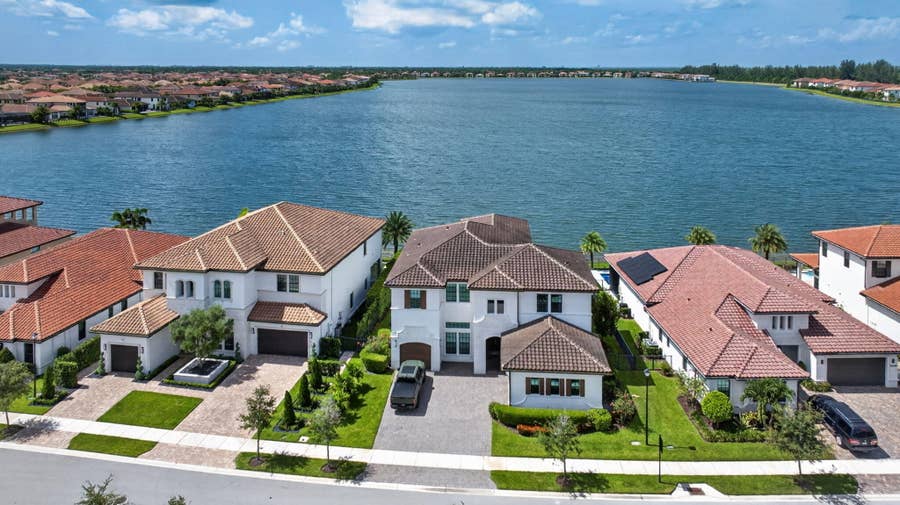 Property photo for 12450 N PARKLAND BAY Trail, Parkland, FL