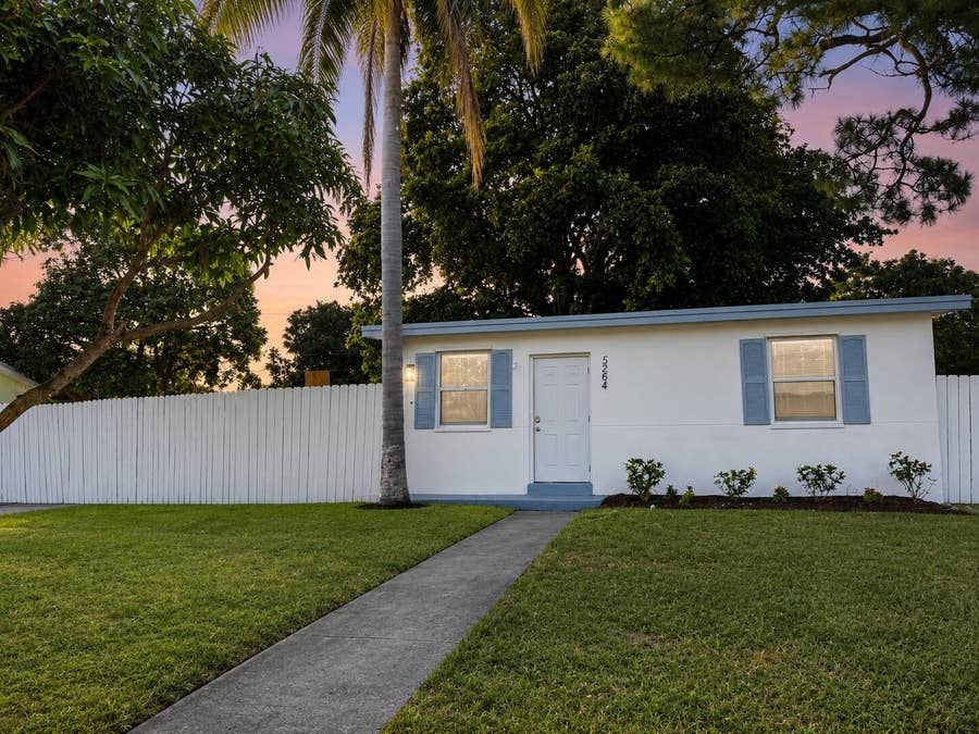 Property photo for 5264 NE 20TH Avenue, Pompano Beach, FL