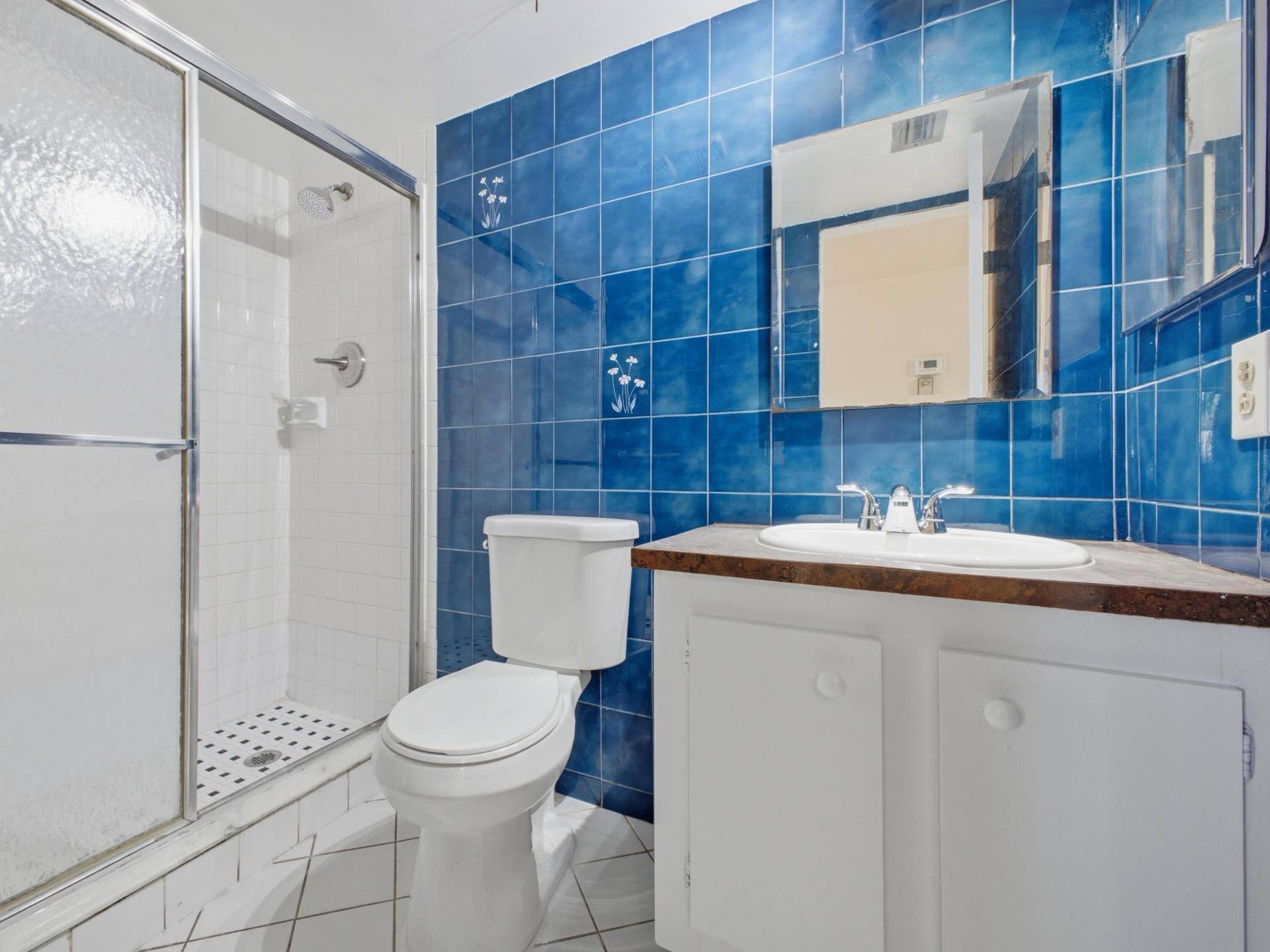 2960 SW 22nd Avenue, #8120, Delray Beach, FL 33445 Guest Bathroom