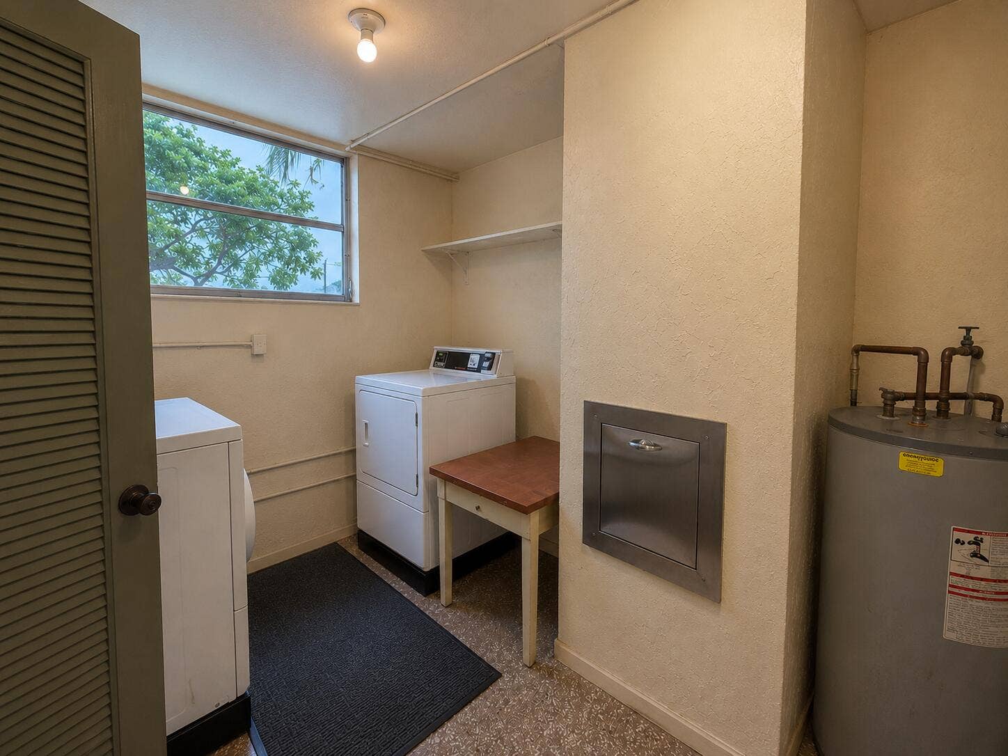 2400 NE 10TH Street, #205, Pompano Beach, FL 33062 laundry room