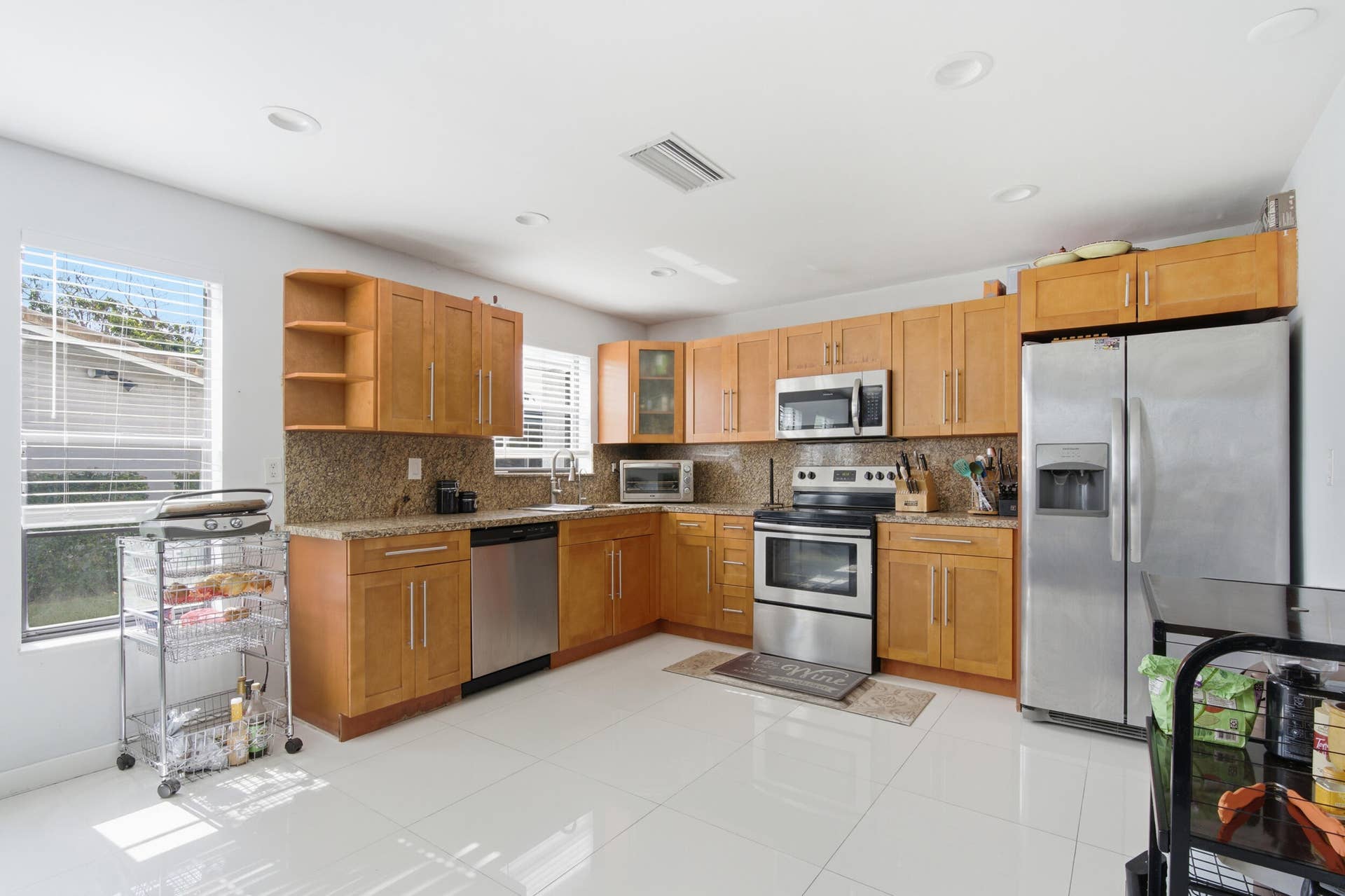 8302 NW 15TH Court, Coral Springs, FL 33071 Open and Spacious Kitchen