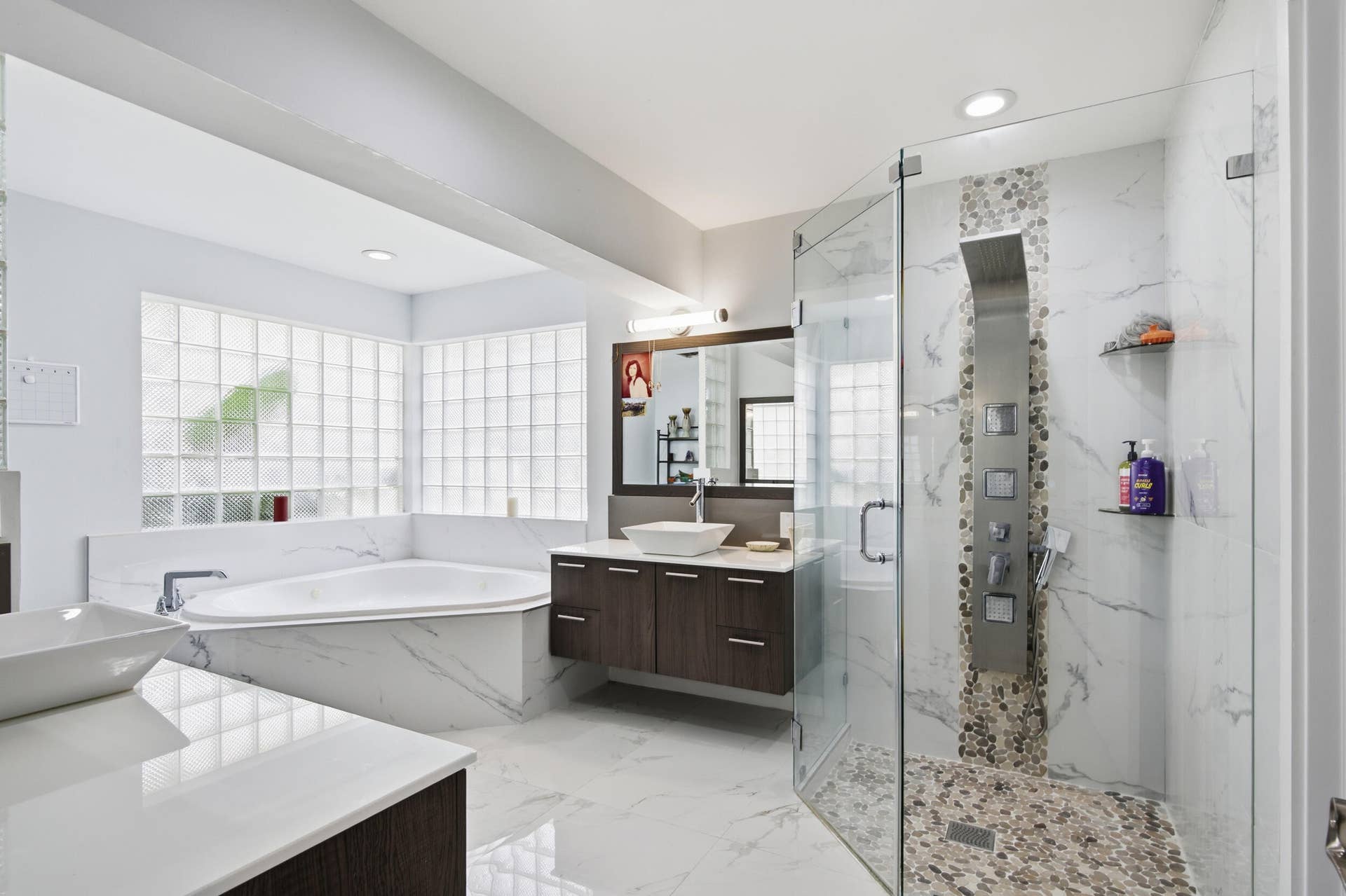 8302 NW 15TH Court, Coral Springs, FL 33071 Primary Bathroom