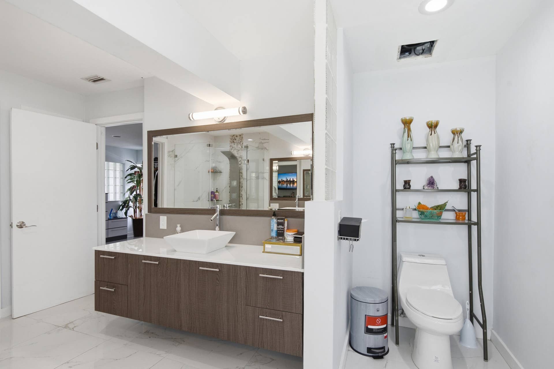 8302 NW 15TH Court, Coral Springs, FL 33071 Primary Bathroom