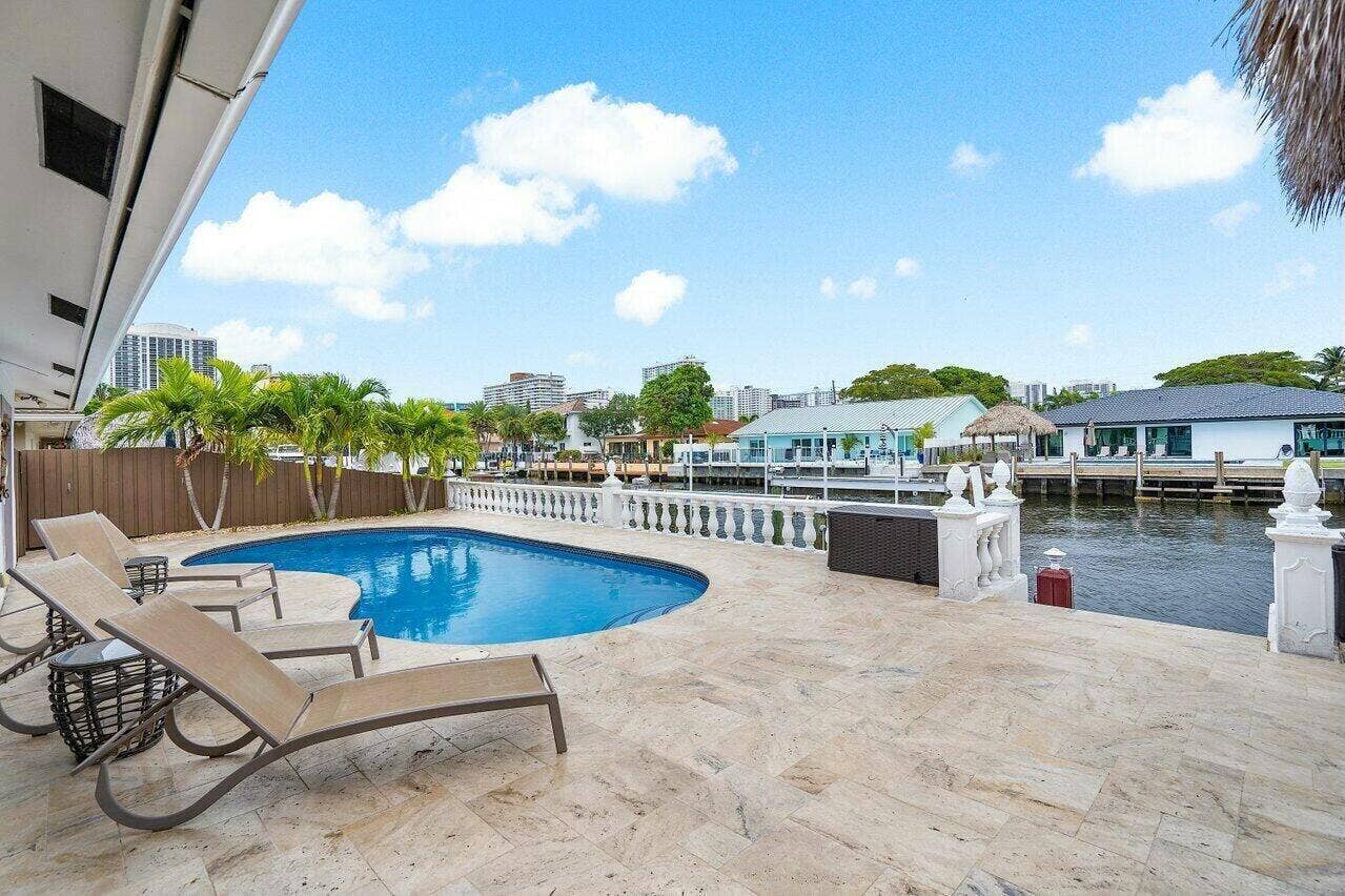 41 Castle Harbor Isle Drive, Fort Lauderdale, FL 33308 tempImageUuuepI
