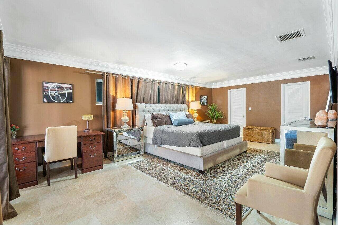 41 Castle Harbor Isle Drive, Fort Lauderdale, FL 33308 tempImagexMGKH0