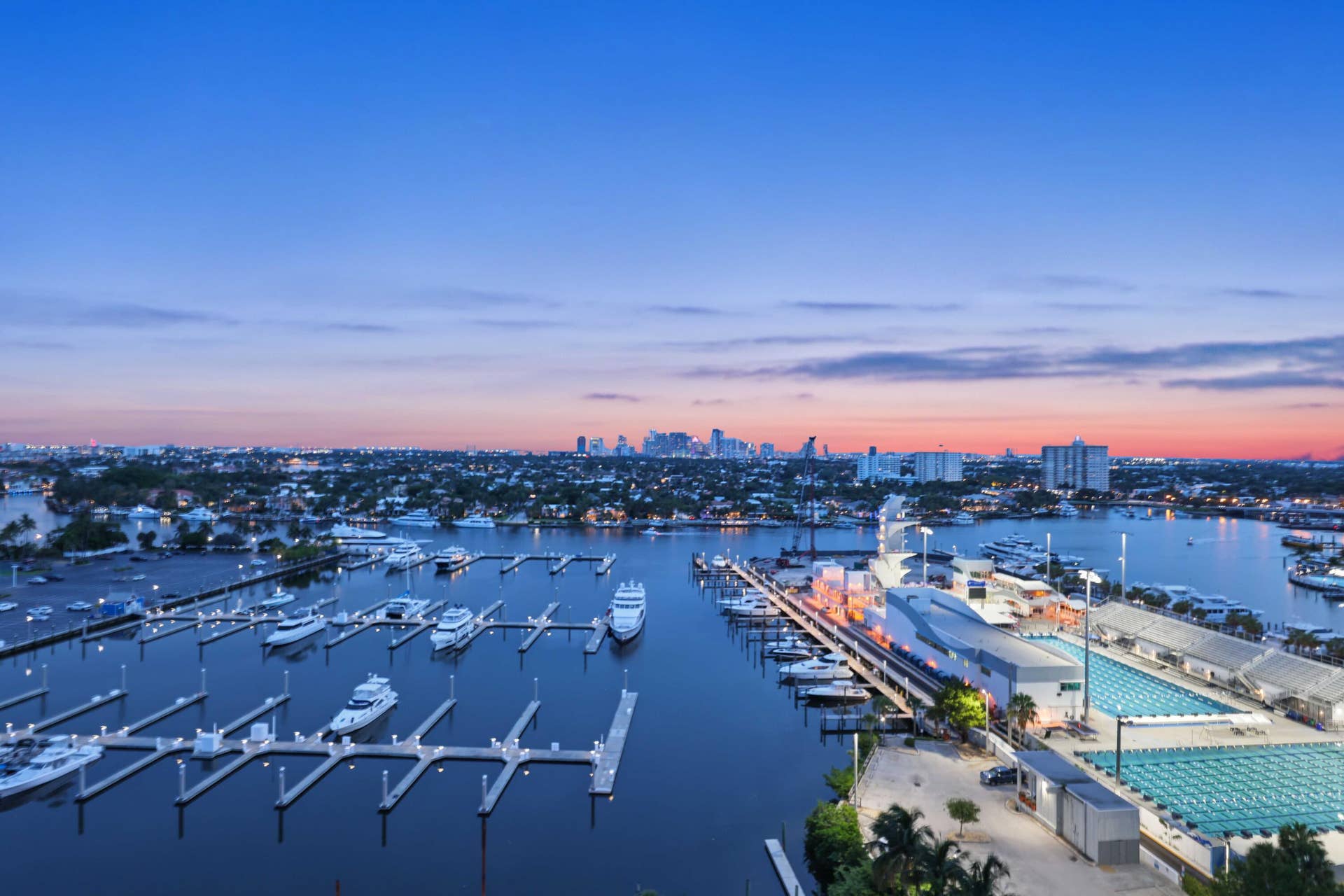 545 S FORT LAUDERDALE BEACH Boulevard, #1703/1704, Fort Lauderdale, FL 33304 Living Room View