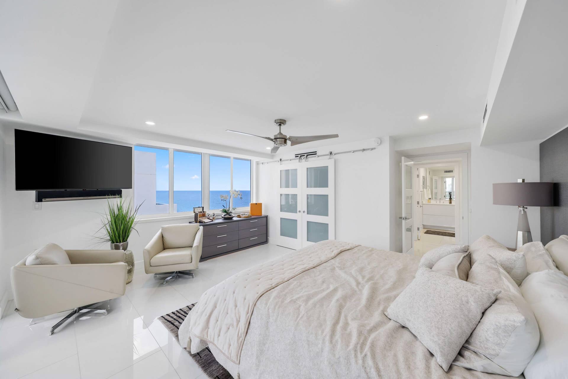 545 S FORT LAUDERDALE BEACH Boulevard, #1703/1704, Fort Lauderdale, FL 33304 Guest Bedroom 1