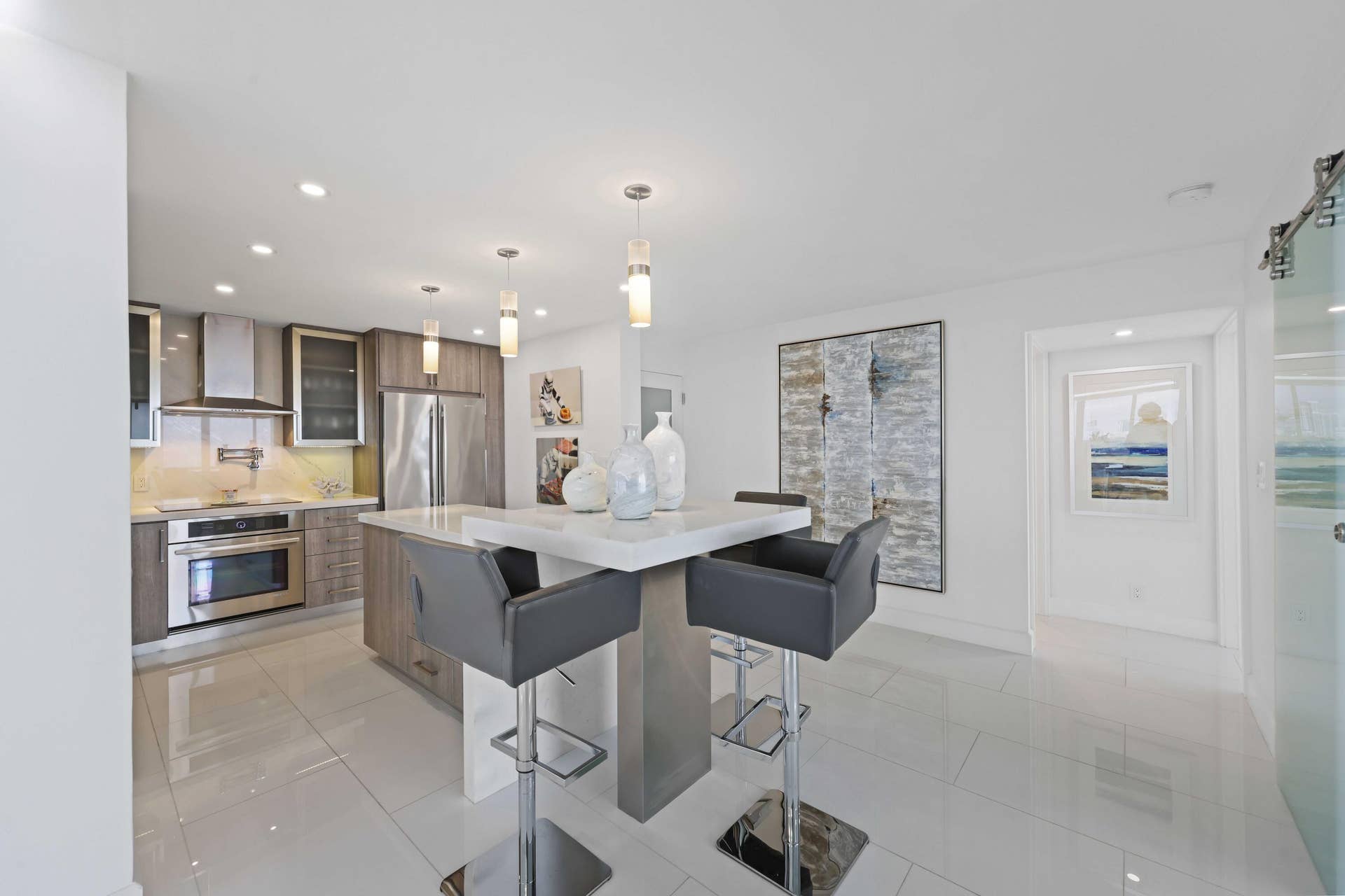 545 S FORT LAUDERDALE BEACH Boulevard, #1703/1704, Fort Lauderdale, FL 33304 Kitchen