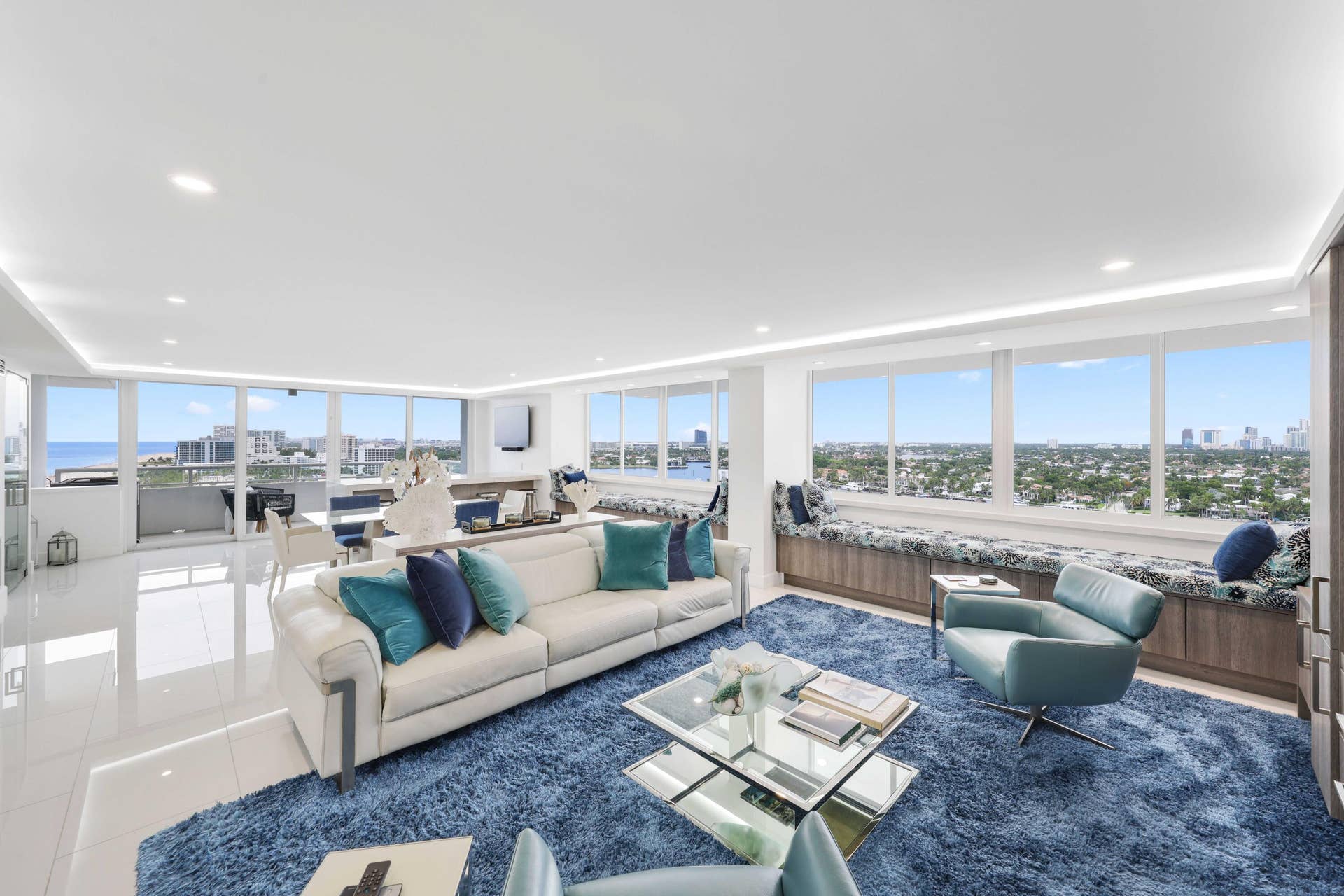 545 S FORT LAUDERDALE BEACH Boulevard, #1703/1704, Fort Lauderdale, FL 33304 Living Room