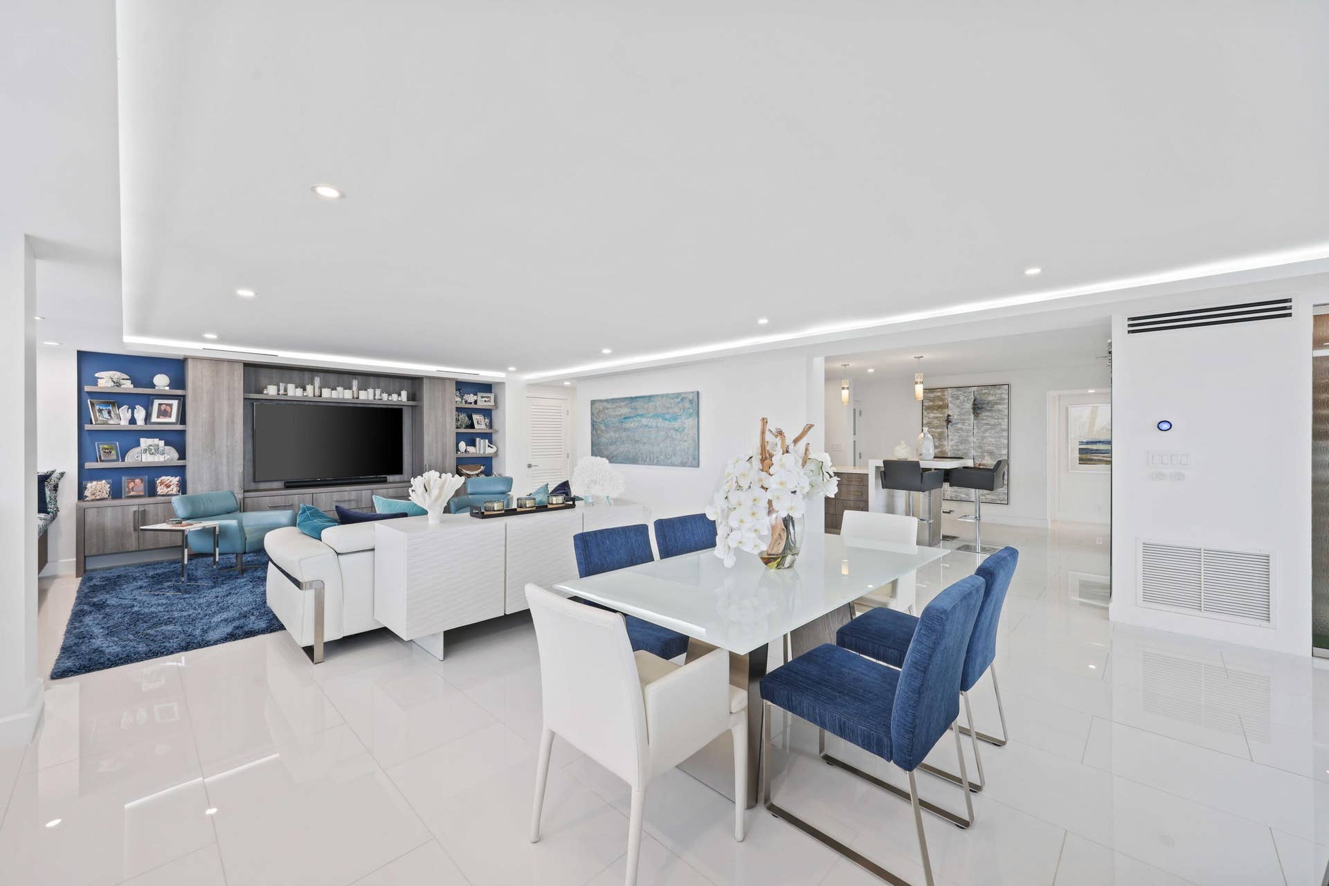 545 S FORT LAUDERDALE BEACH Boulevard, #1703/1704, Fort Lauderdale, FL 33304 Dinning Room