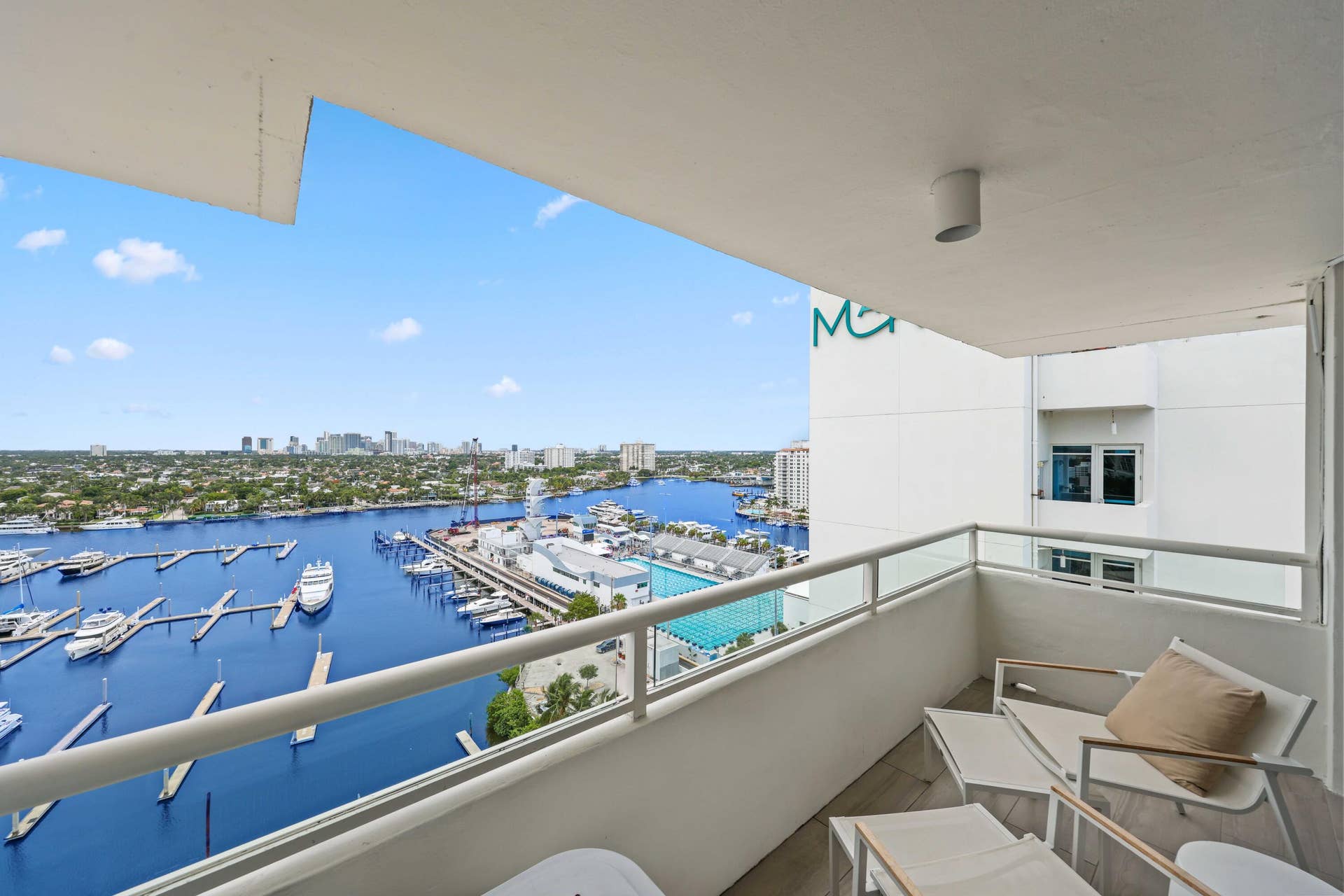 545 S FORT LAUDERDALE BEACH Boulevard, #1703/1704, Fort Lauderdale, FL 33304 En Suite Balcony
