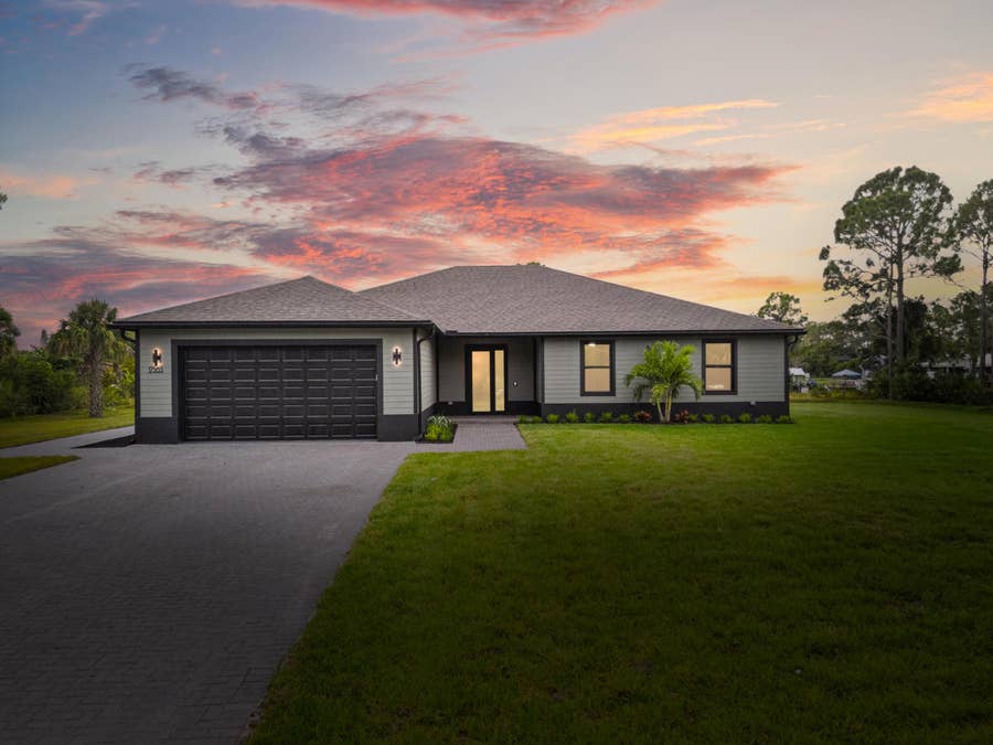Property photo for 15587 79th Court N, Loxahatchee, FL