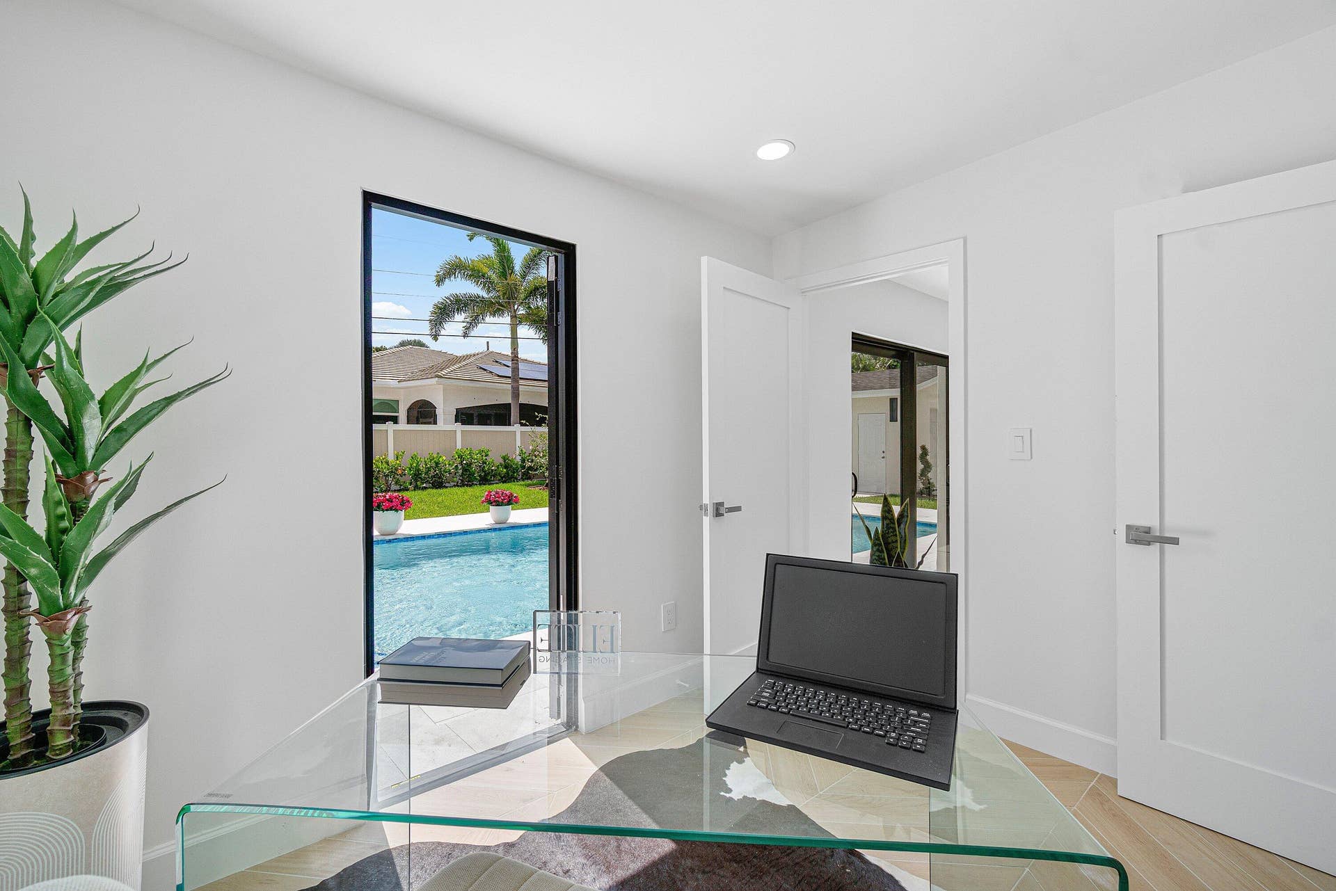 2708 NE 1ST Avenue, Wilton Manors, FL 33334 046-2708Northeast1stAvenue-WiltonManors-