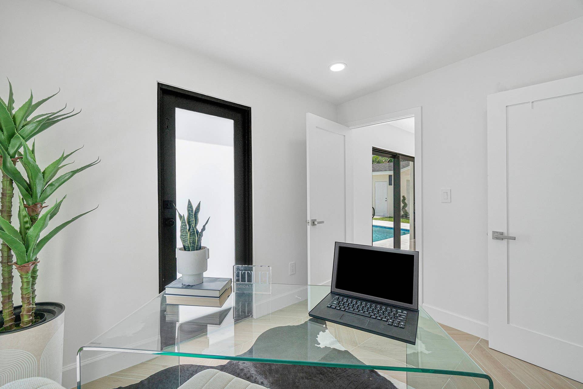 2708 NE 1ST Avenue, Wilton Manors, FL 33334 047-2708Northeast1stAvenue-WiltonManors-