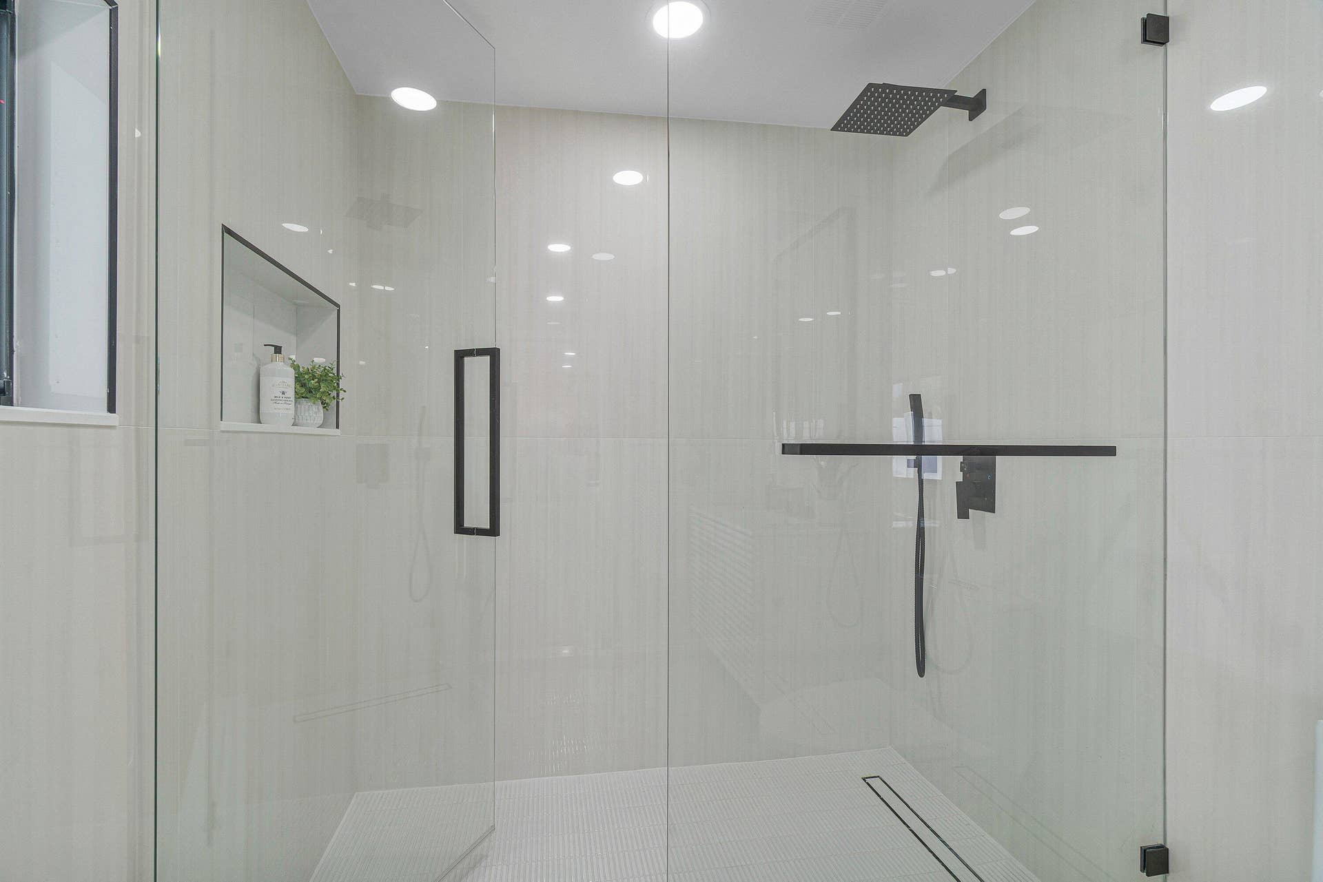2708 NE 1ST Avenue, Wilton Manors, FL 33334 043-2708Northeast1stAvenue-WiltonManors-