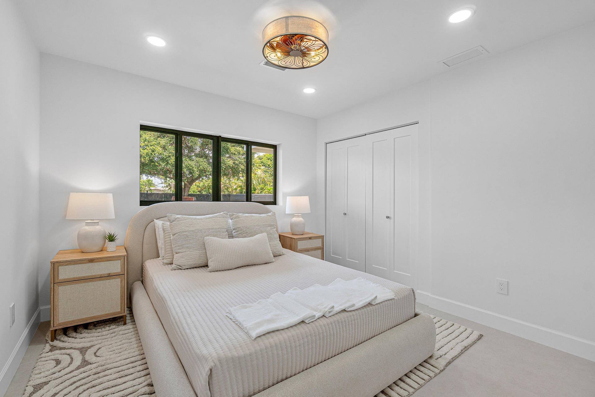 2708 NE 1ST Avenue, Wilton Manors, FL 33334 036-2708Northeast1stAvenue-WiltonManors-