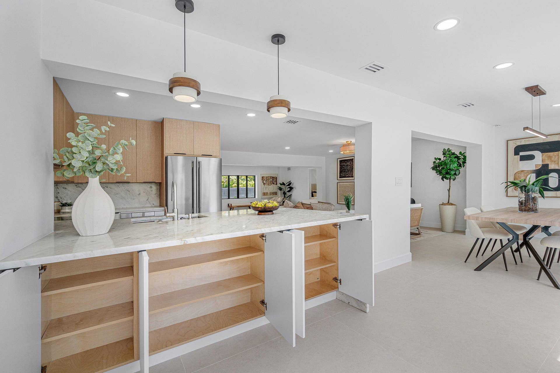 2708 NE 1ST Avenue, Wilton Manors, FL 33334 017-2708Northeast1stAvenue-WiltonManors-