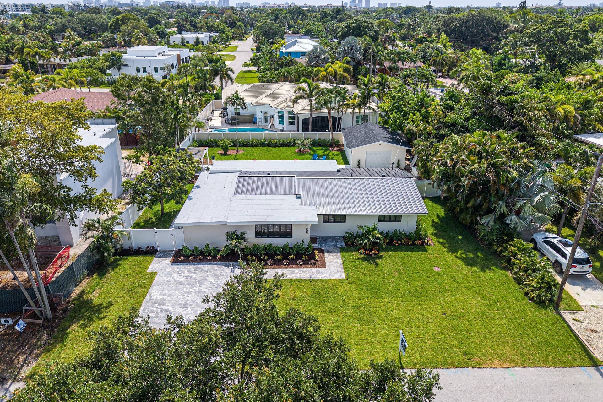 2708 NE 1ST Avenue, Wilton Manors, FL 33334 061-2708Northeast1stAvenue-WiltonManors-