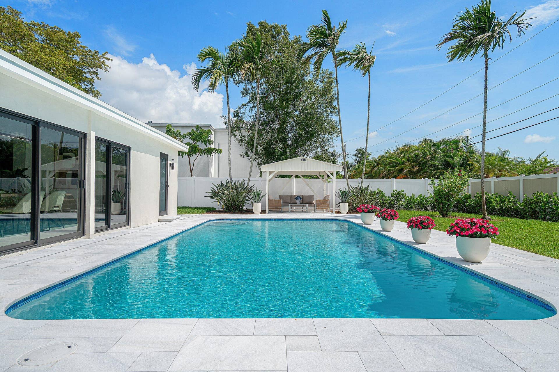 2708 NE 1ST Avenue, Wilton Manors, FL 33334 054-2708Northeast1stAvenue-WiltonManors-