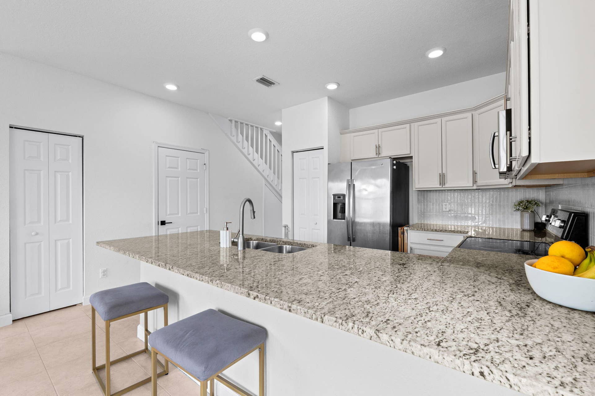 16-web-or-mls-A7409886