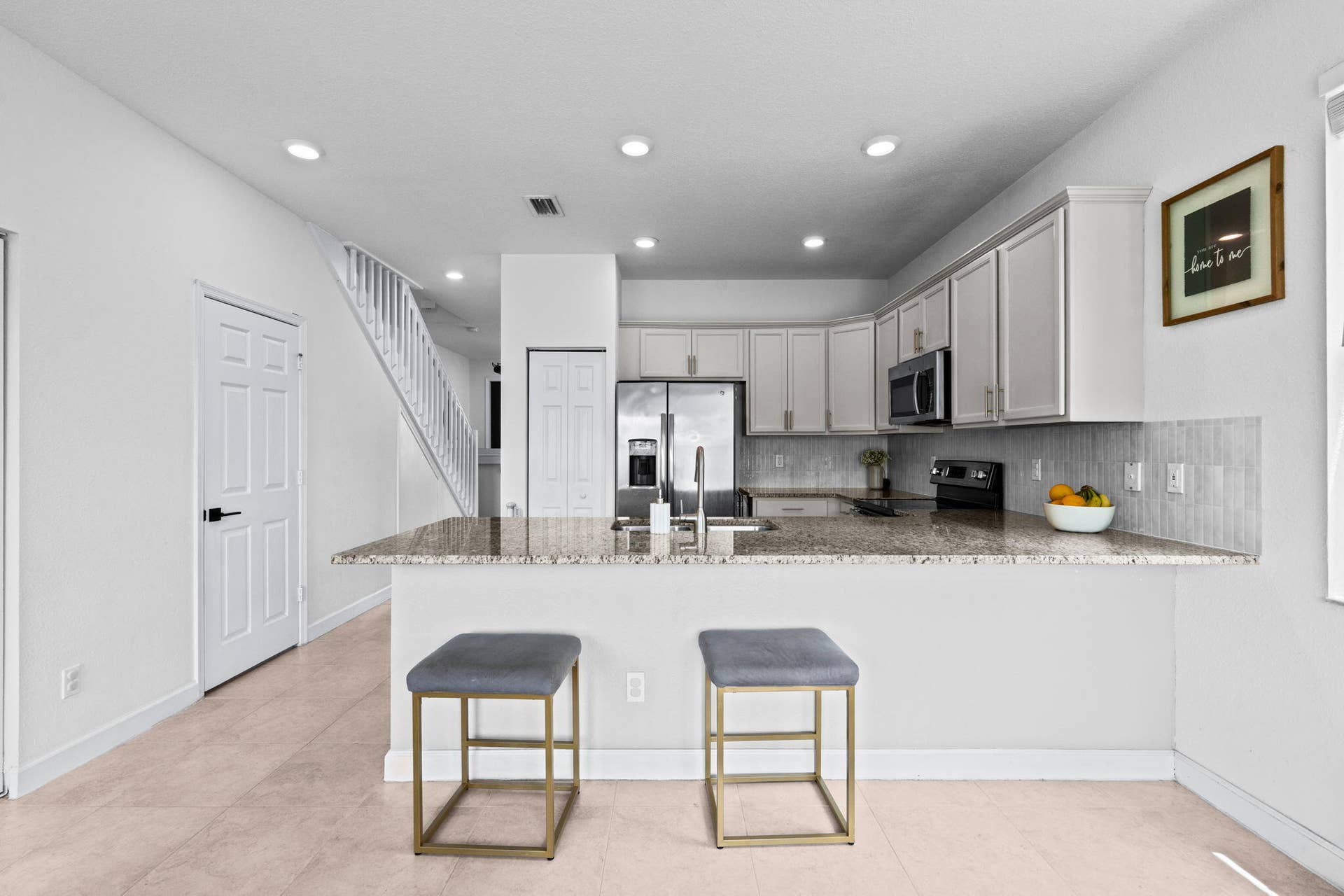 17-web-or-mls-A7409889