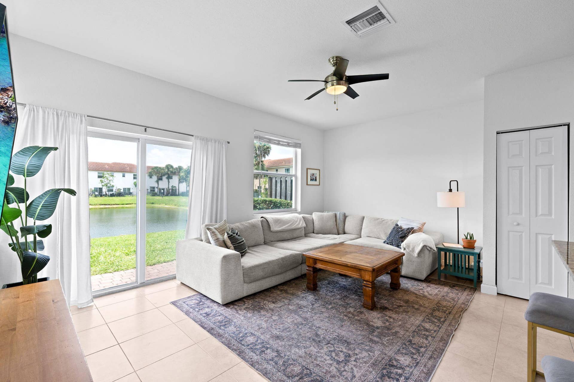20-web-or-mls-A7409880