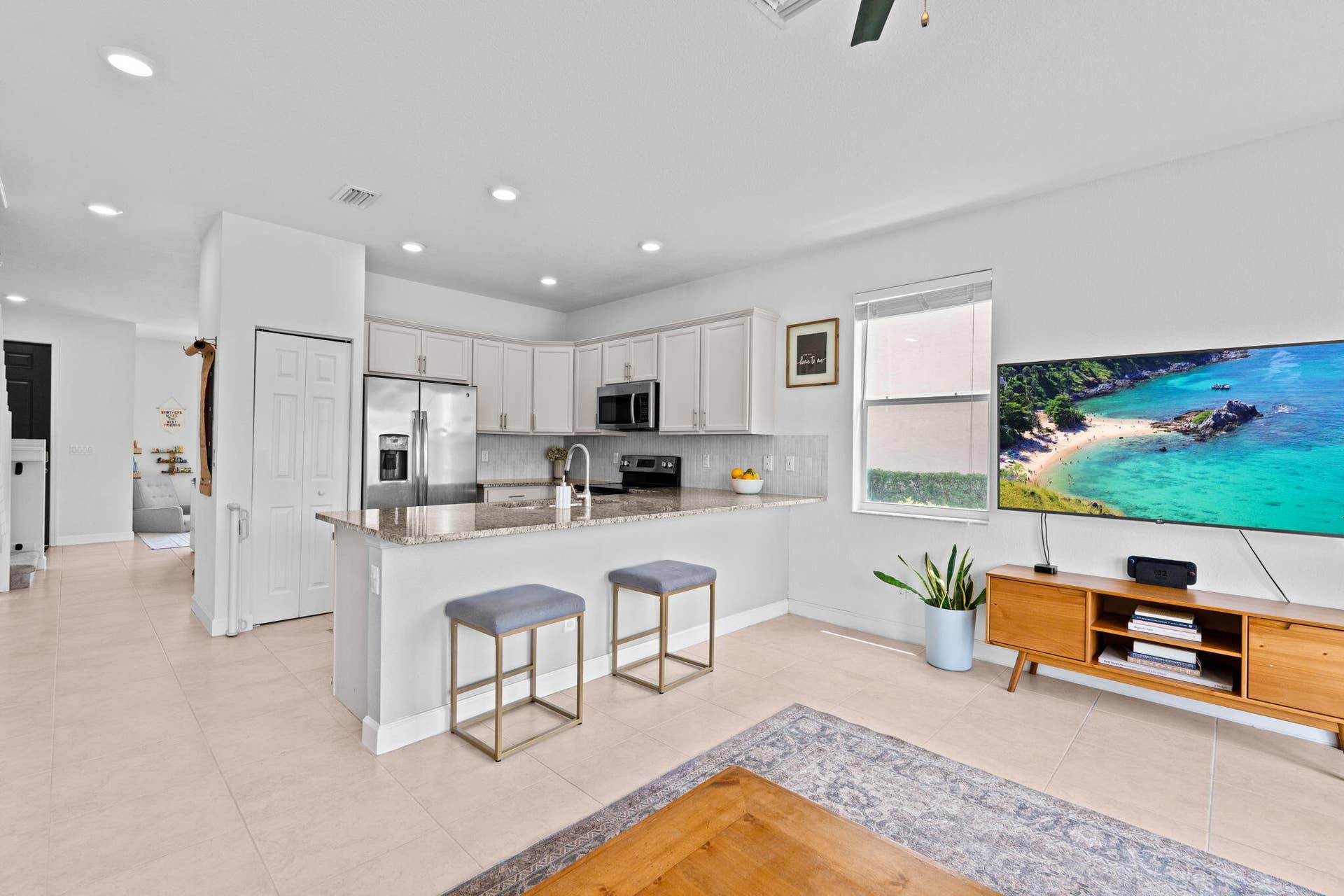 18-web-or-mls-A7409895