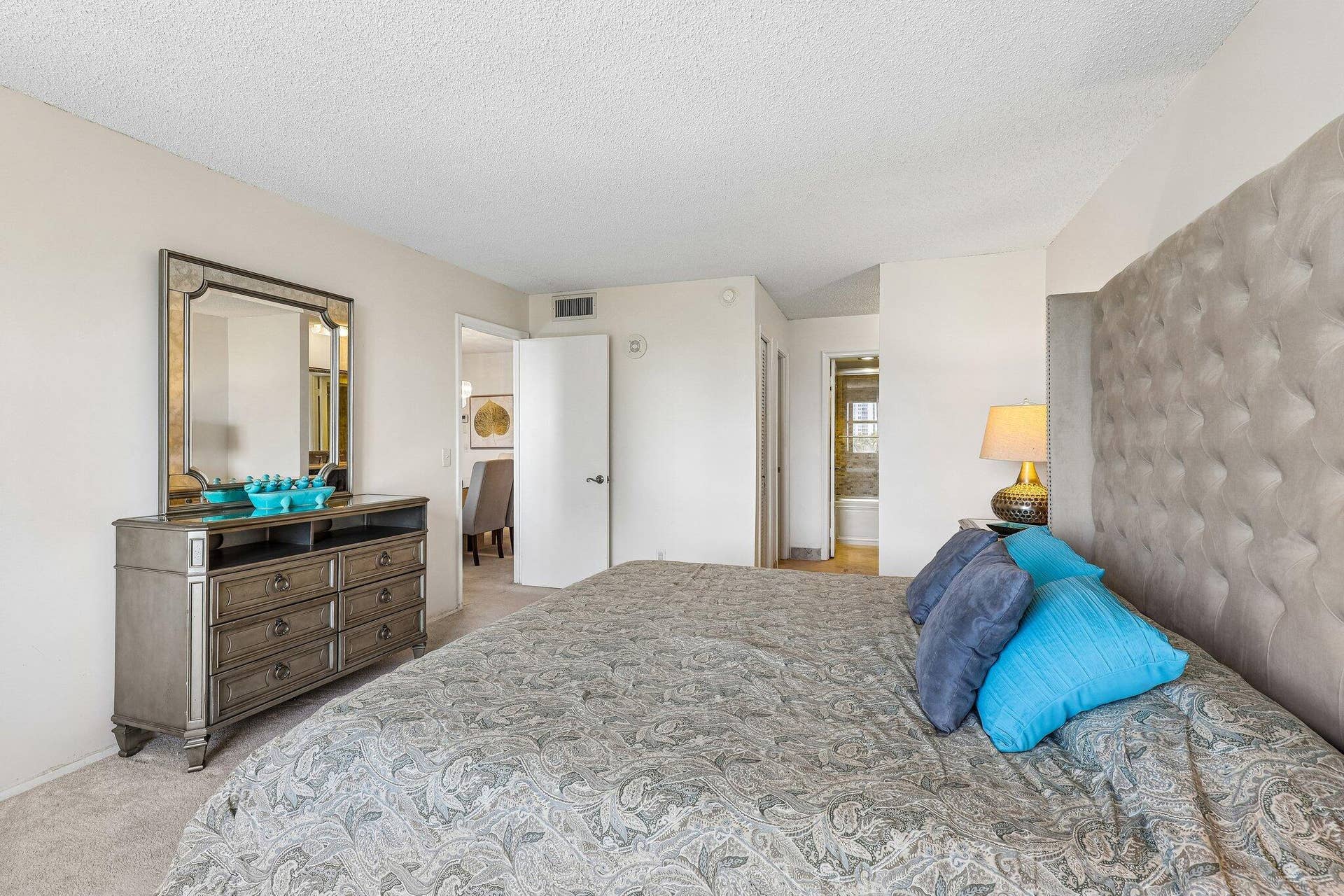19-web-or-mls-S Ocean Blvd 3L-S1507-019