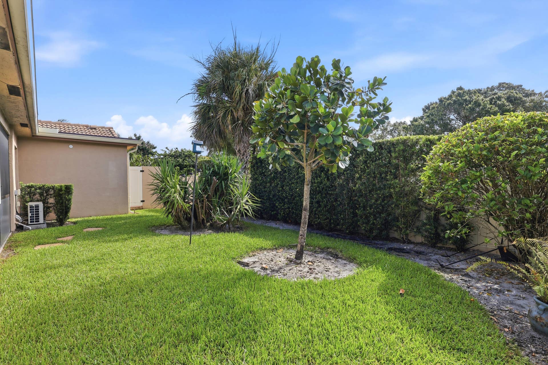 700 NW 102ND Way, Plantation, FL 33324 23