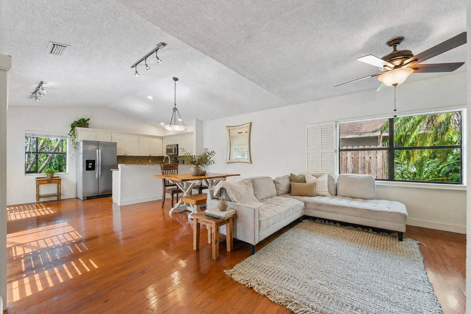11220 NW 45th Street, Coral Springs, FL 33065 MainLiving2