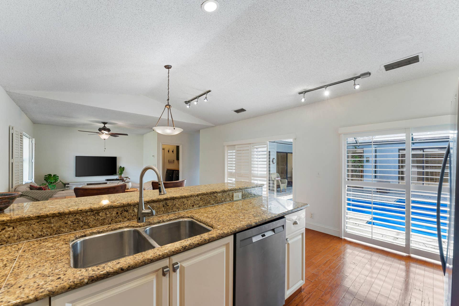 11220 NW 45th Street, Coral Springs, FL 33065 16-11220 NW 45th St, Coral Springs-8