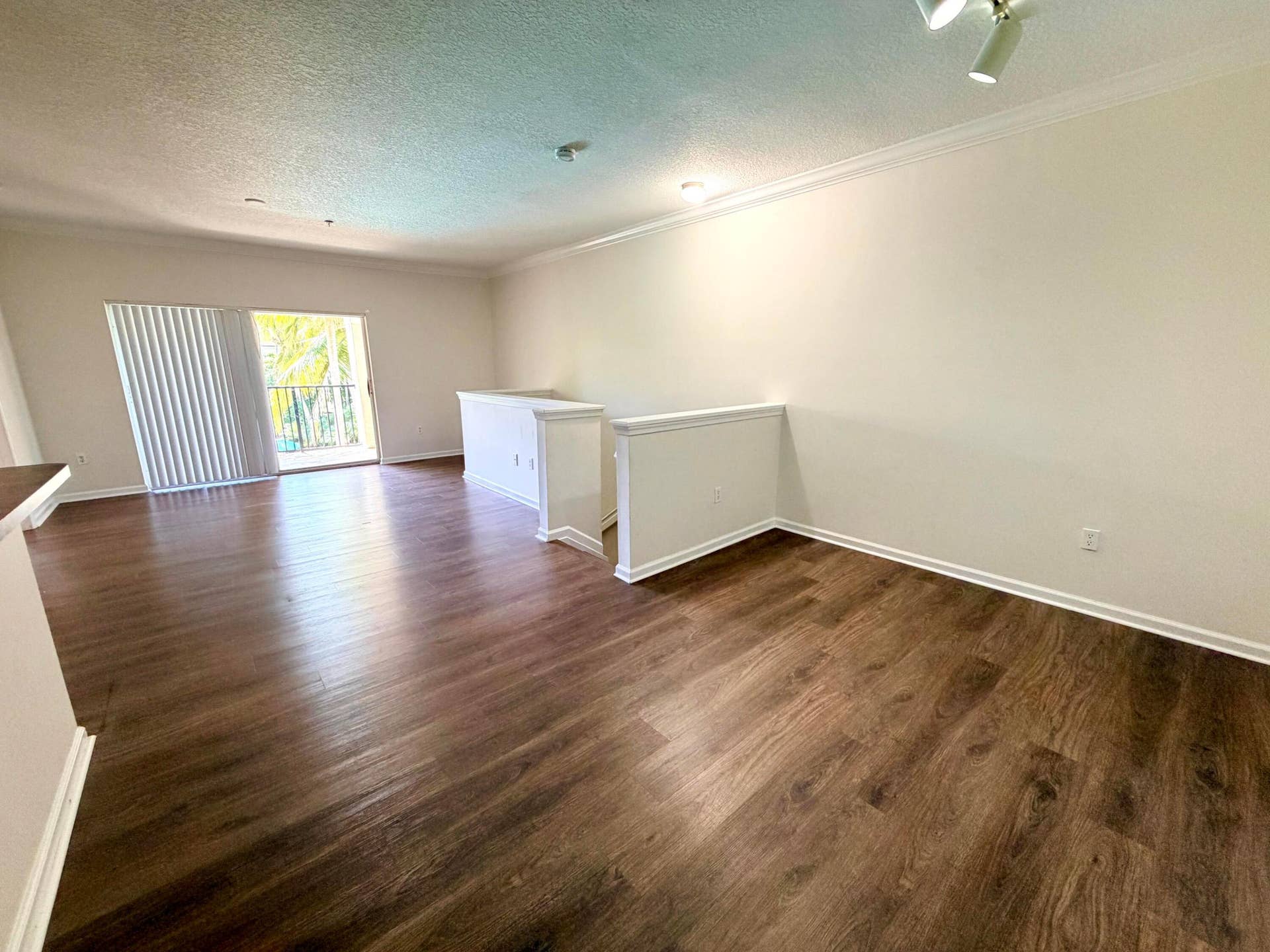 5840 W SAMPLE Road, #303, Coral Springs, FL 33067 35