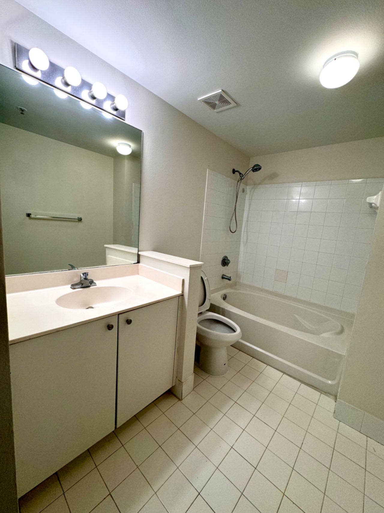 5840 W SAMPLE Road, #303, Coral Springs, FL 33067 29