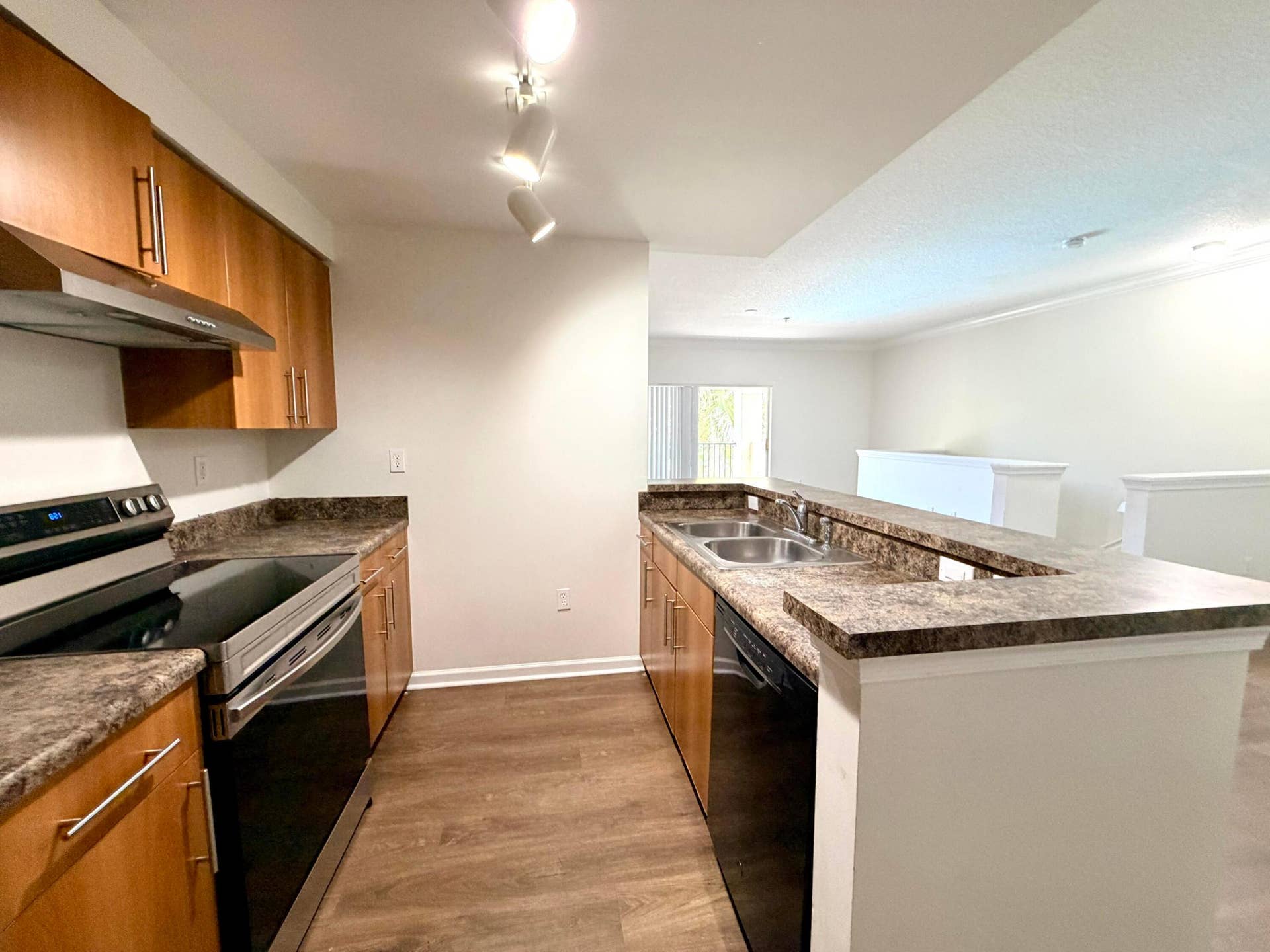 5840 W SAMPLE Road, #303, Coral Springs, FL 33067 33