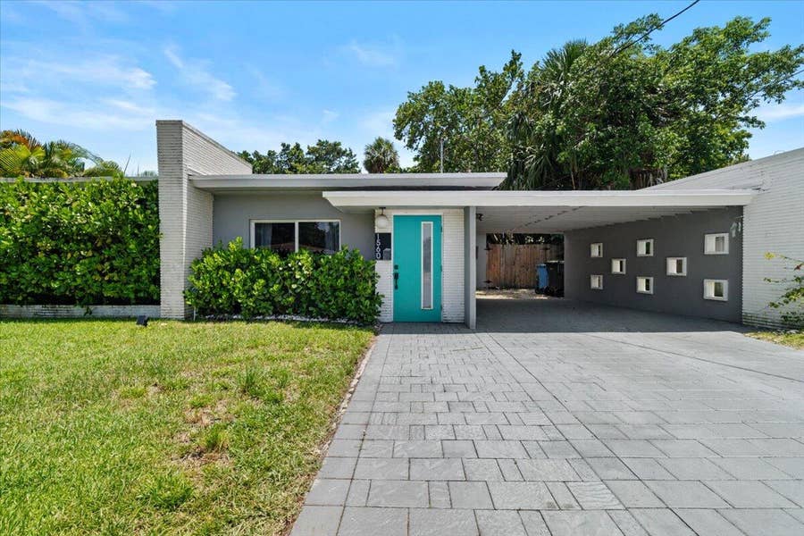 Property photo for 1560 NE 32ND Street, Oakland Park, FL