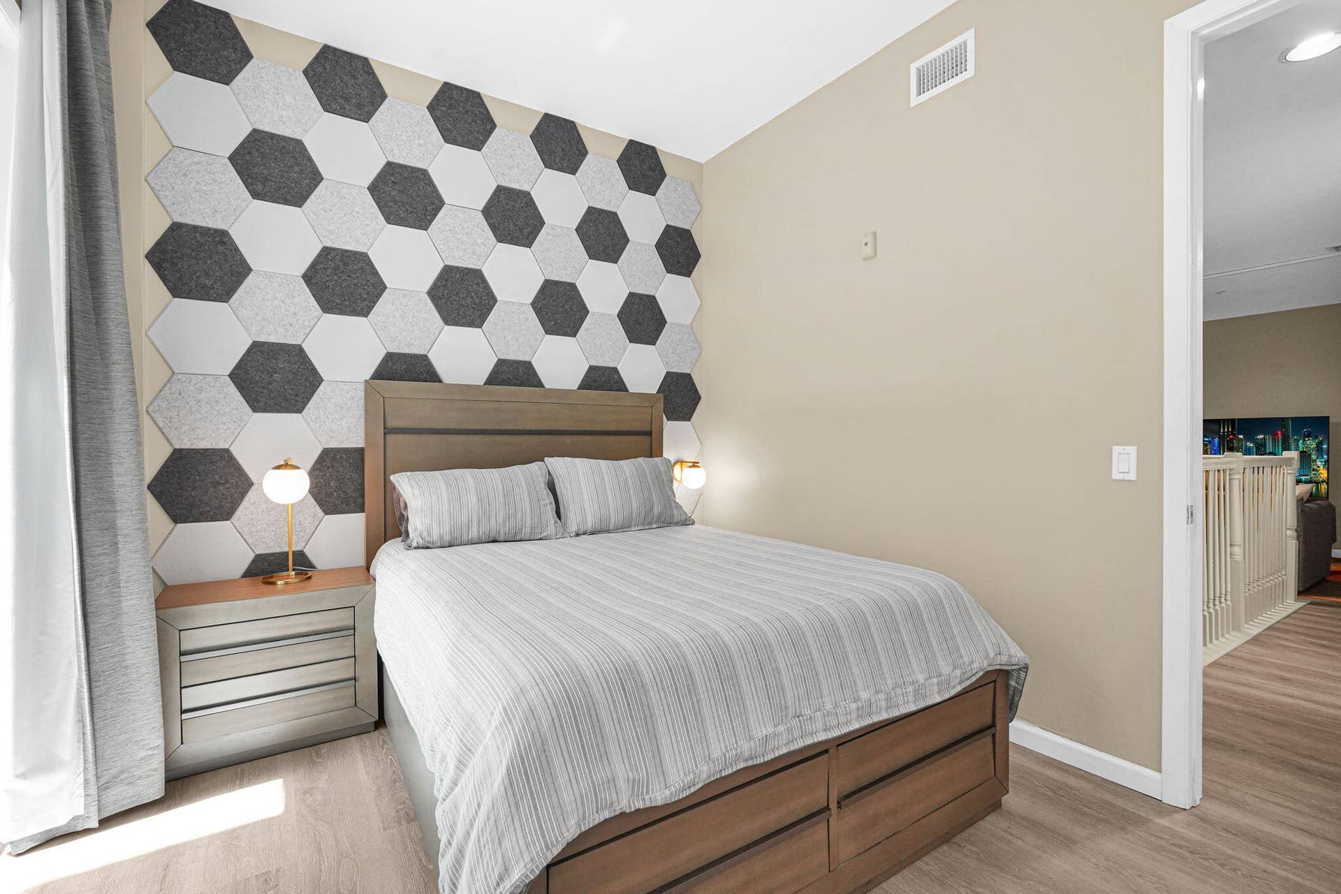 2601 NE 14th Avenue, #115, Wilton Manors, FL 33334 53-web-or-mls-DSC04277