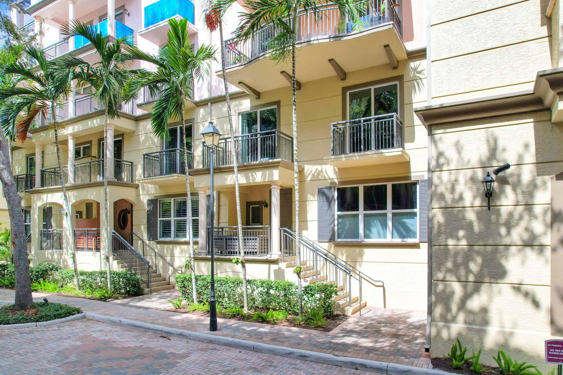 2601 NE 14th Avenue, #115, Wilton Manors, FL 33334 1-web-or-mls-DJI_0160