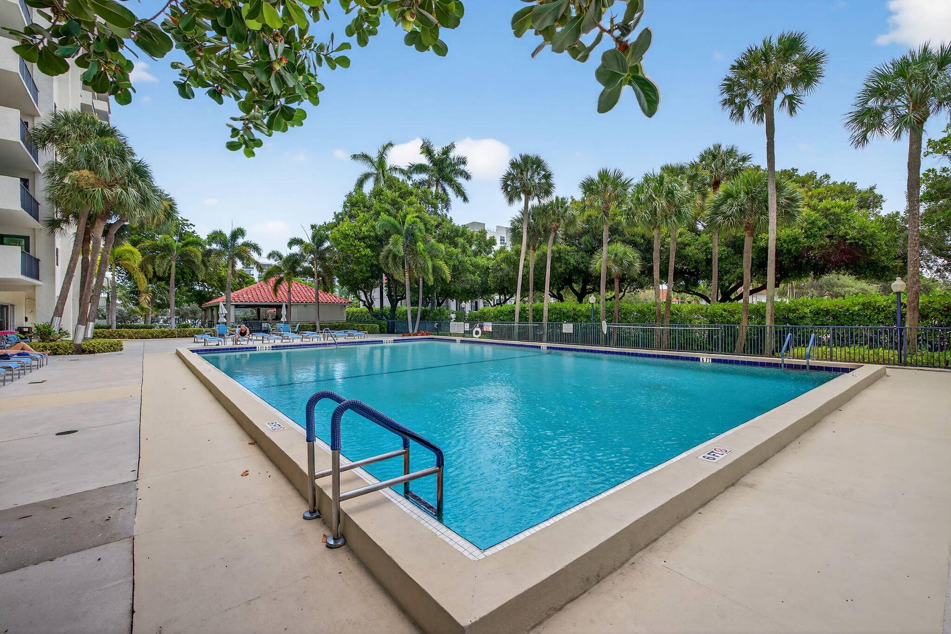 3200 Port Royale Drive N, #1205, Fort Lauderdale, FL 33308 52-web-or-mls-B699A0009
