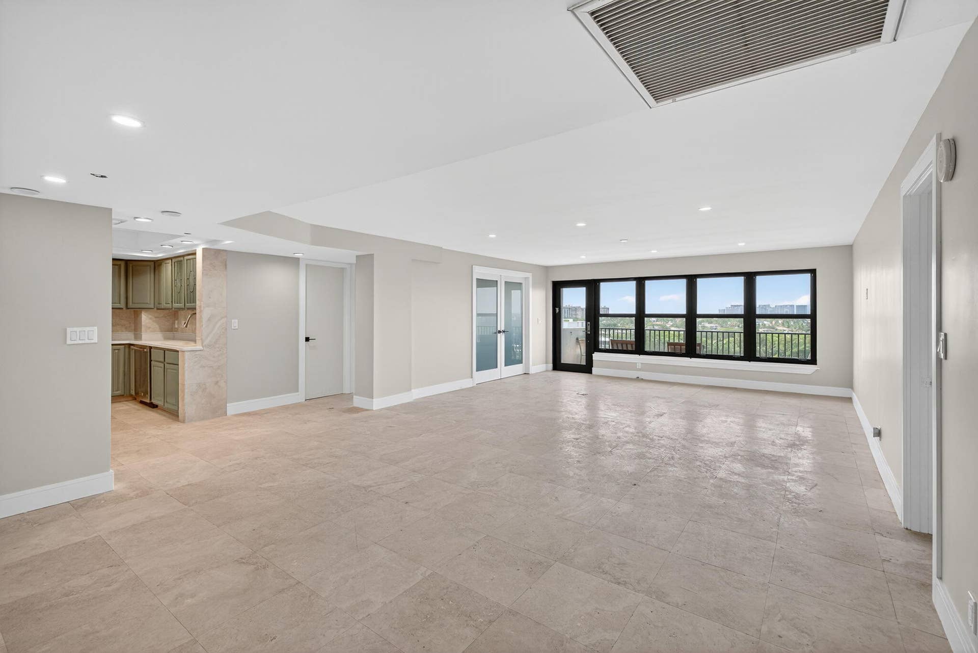 3200 Port Royale Drive N, #1205, Fort Lauderdale, FL 33308 10-web-or-mls-A699A9619